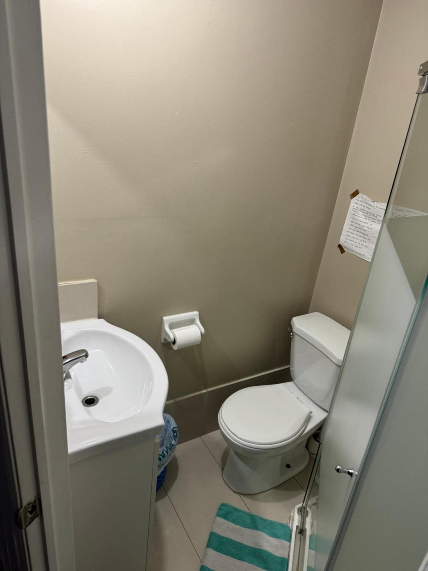 586 Hotel