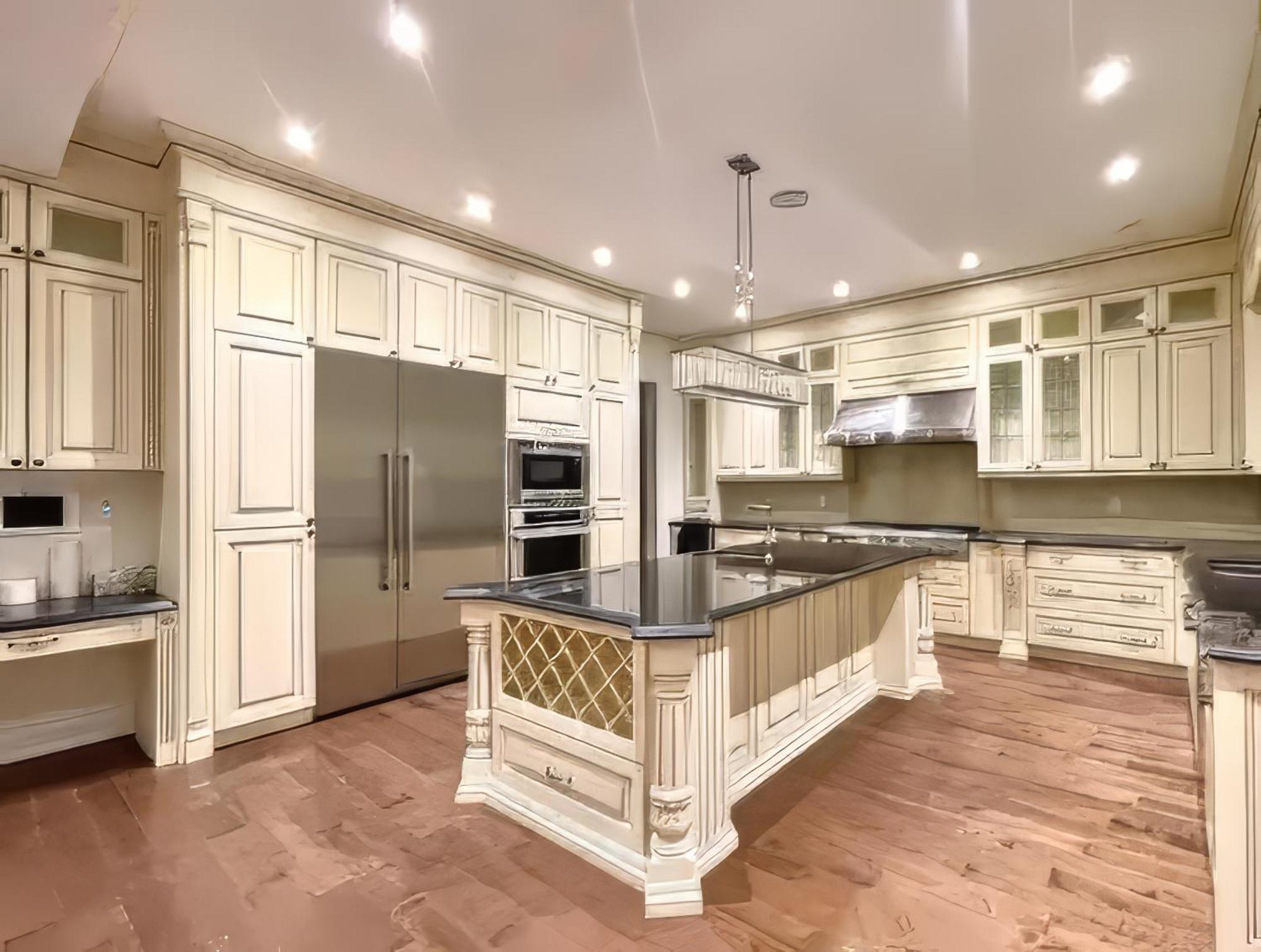 Beautiful House Near North York Center