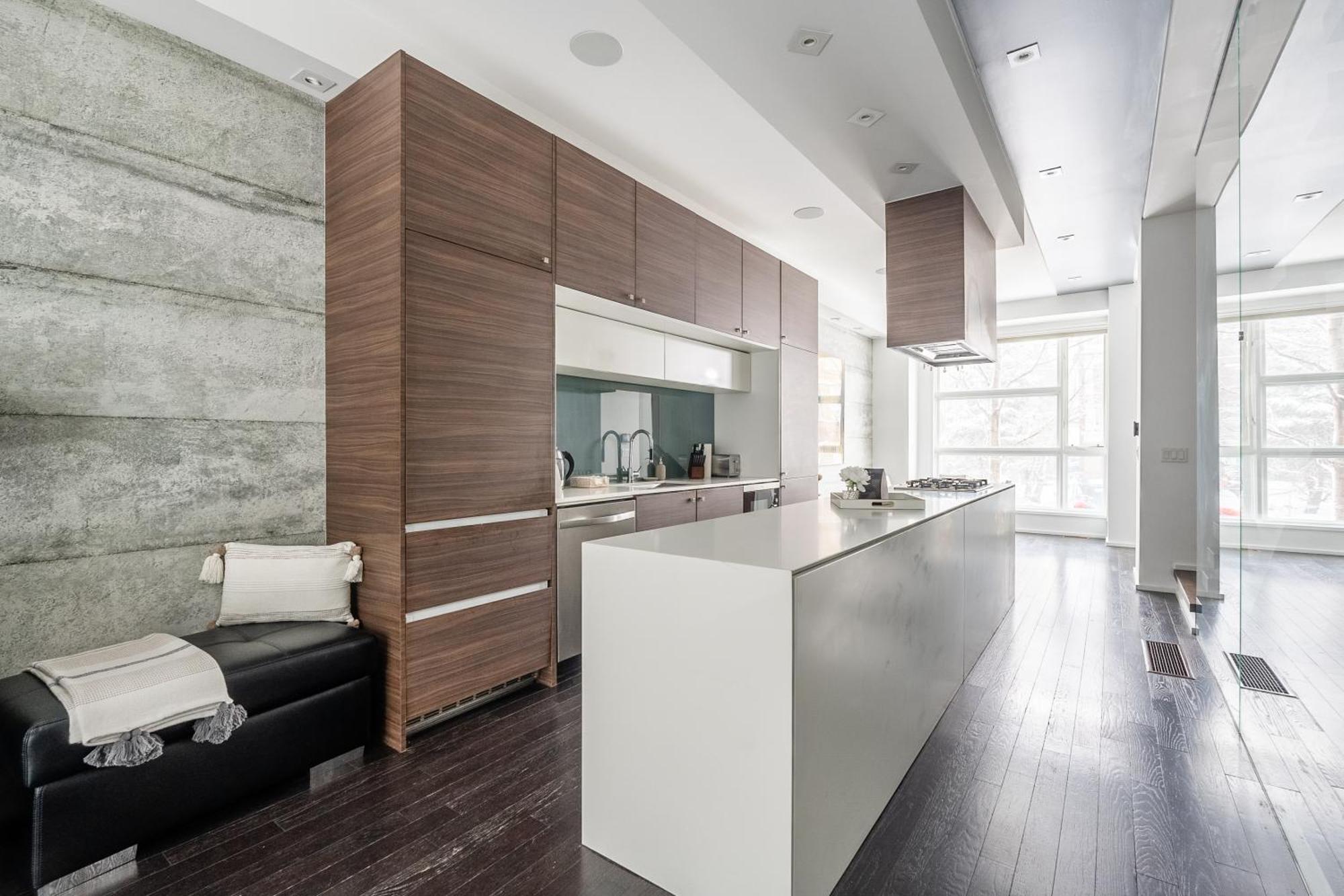 Apartment Fancy Downtown House With Hot Tub & Bbq By Globalstay