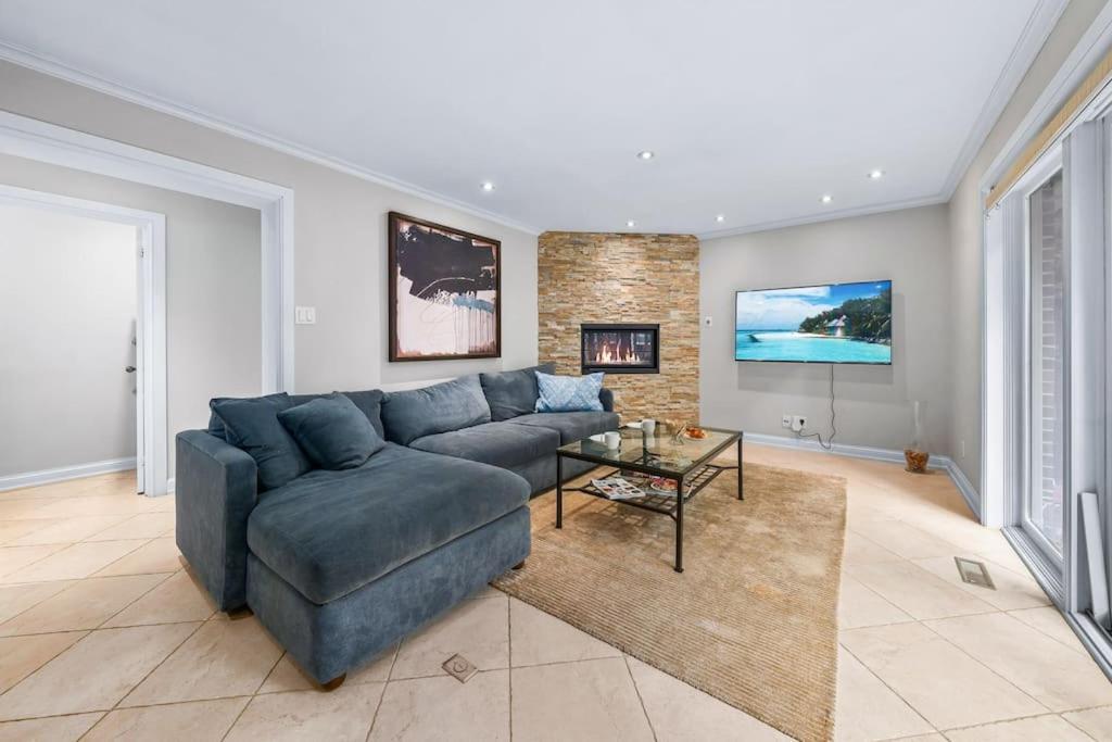 Spacious Bedroom With Garden View, Fridge, Workspace Holiday home