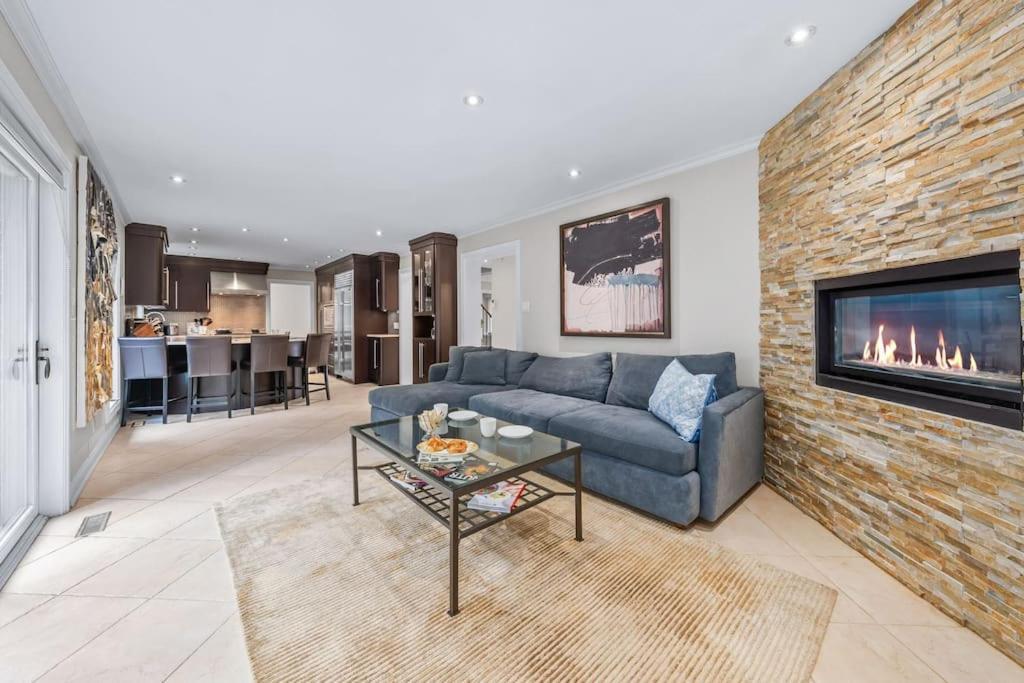 Spacious Bedroom With Garden View, Fridge, Workspace * Toronto