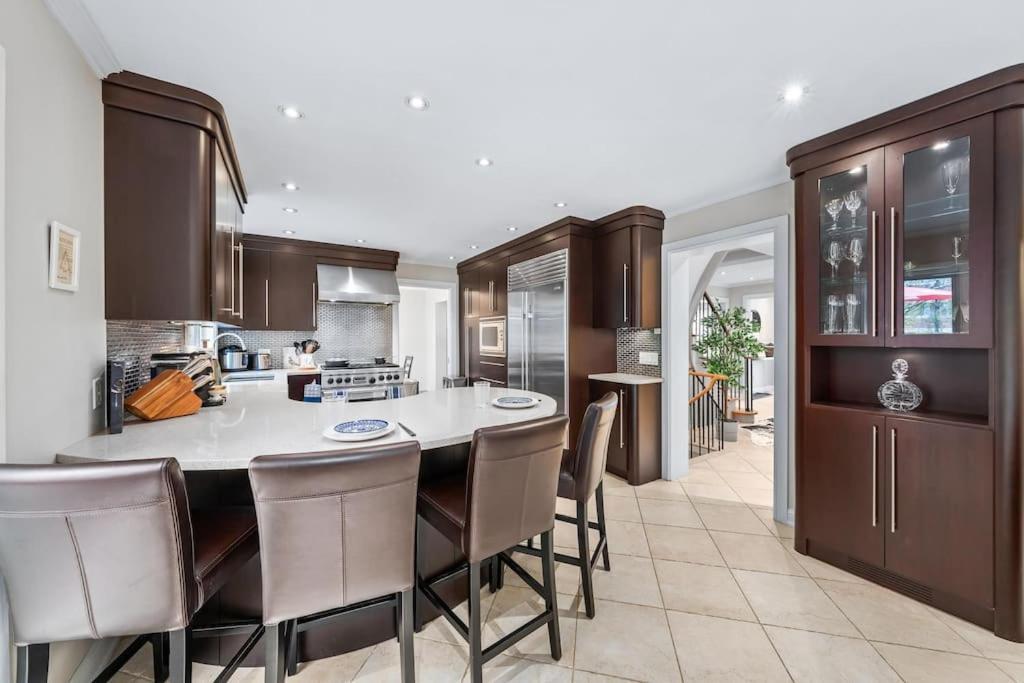 Spacious Bedroom With Garden View, Fridge, Workspace Holiday home