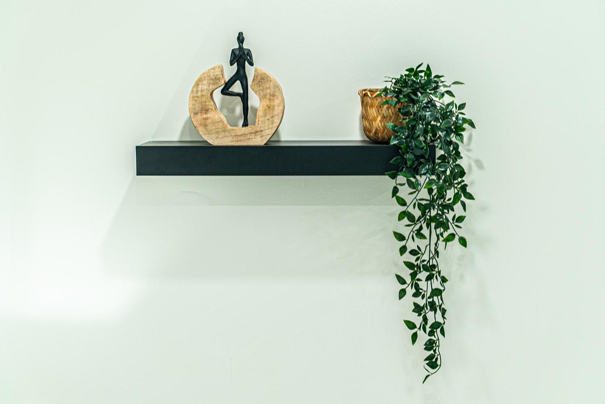 With Working Space, Equipped Kitchen, Comfortable Bed Toronto