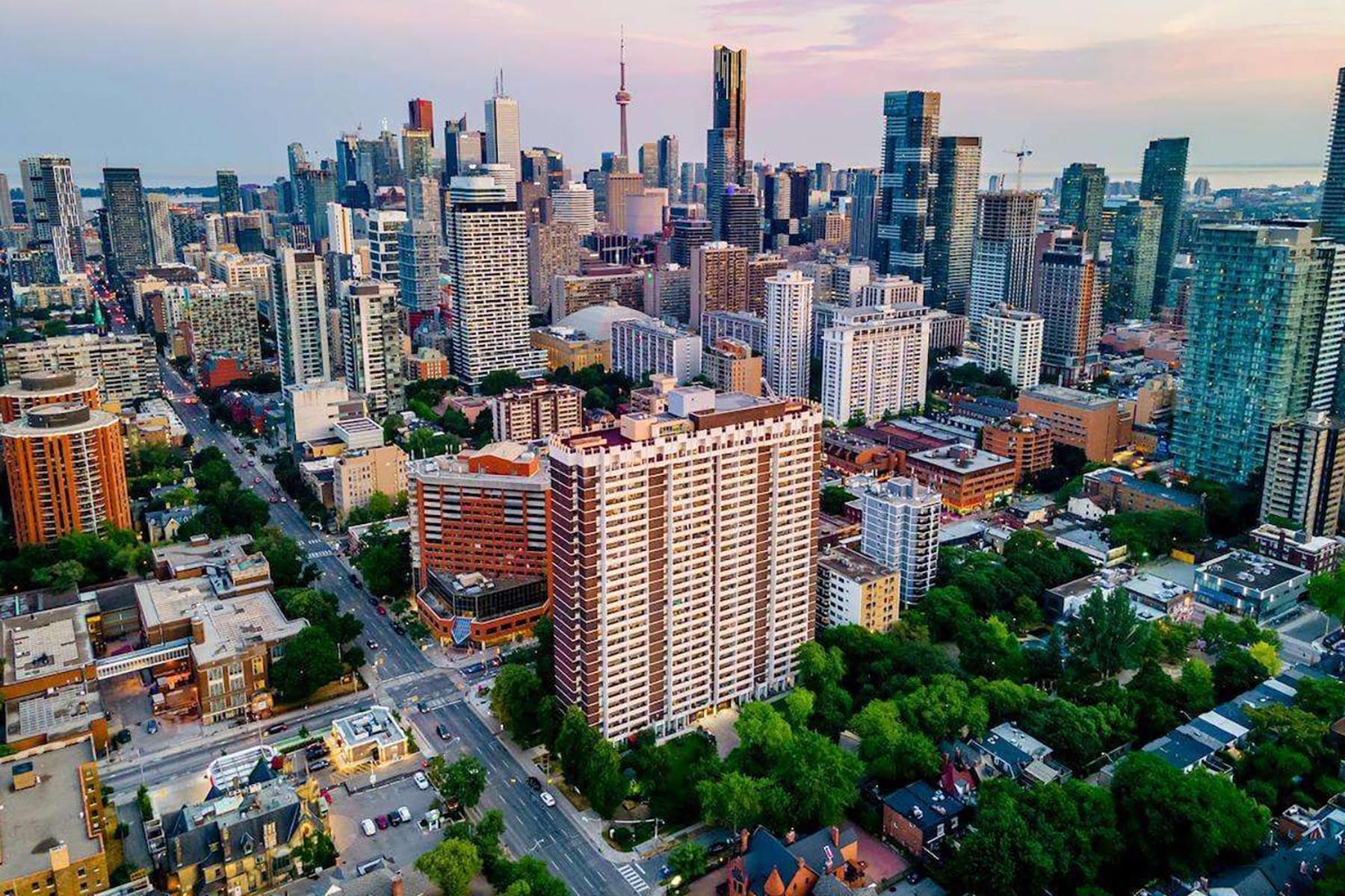 Apartment Downtown Gem By The Subway