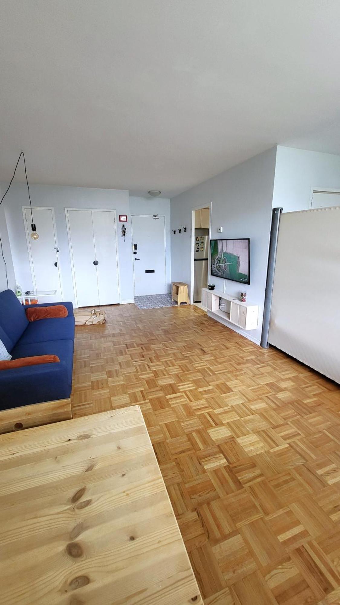 Apartment Downtown Gem By The Subway