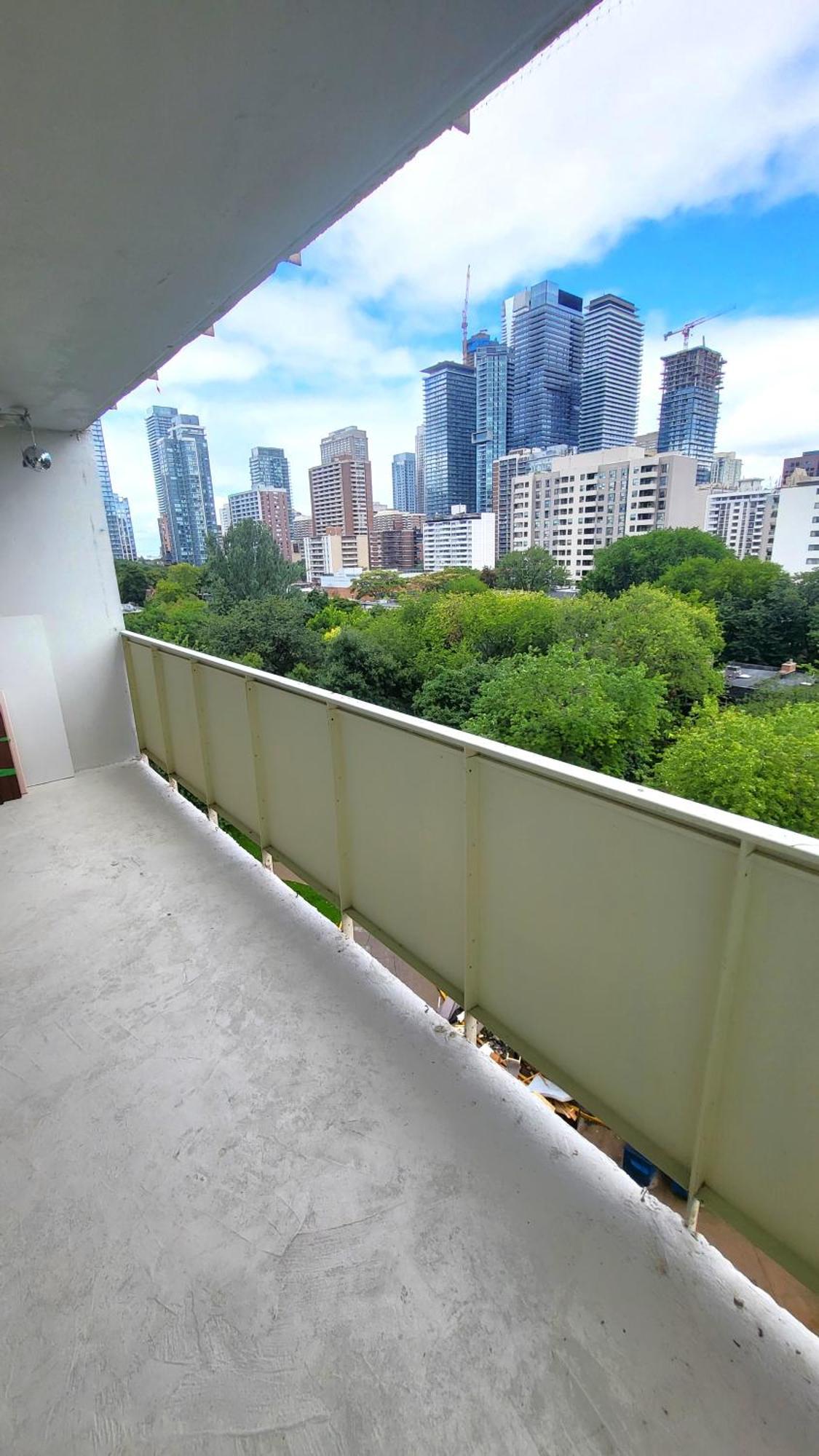 Apartment Downtown Gem By The Subway *