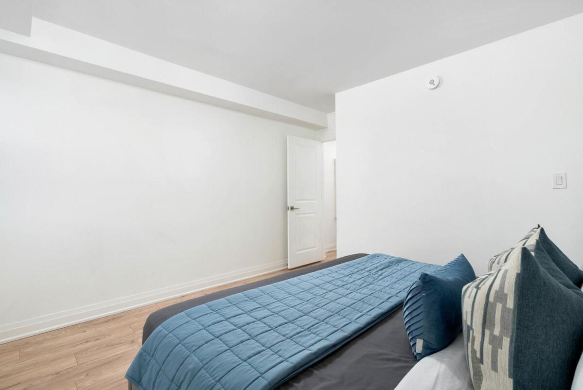 Modern Family Escape In Vibrant Ossington * Toronto