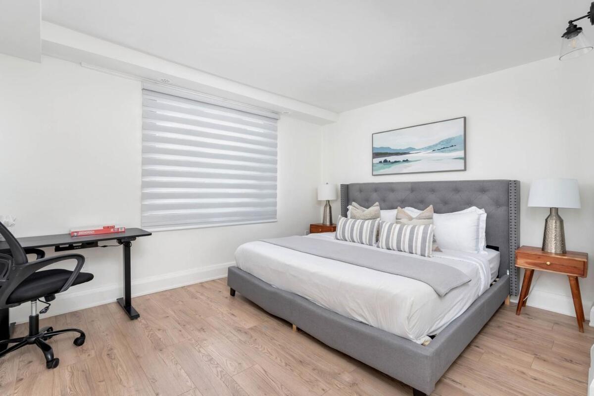 Apartment Modern Family Escape In Vibrant Ossington *