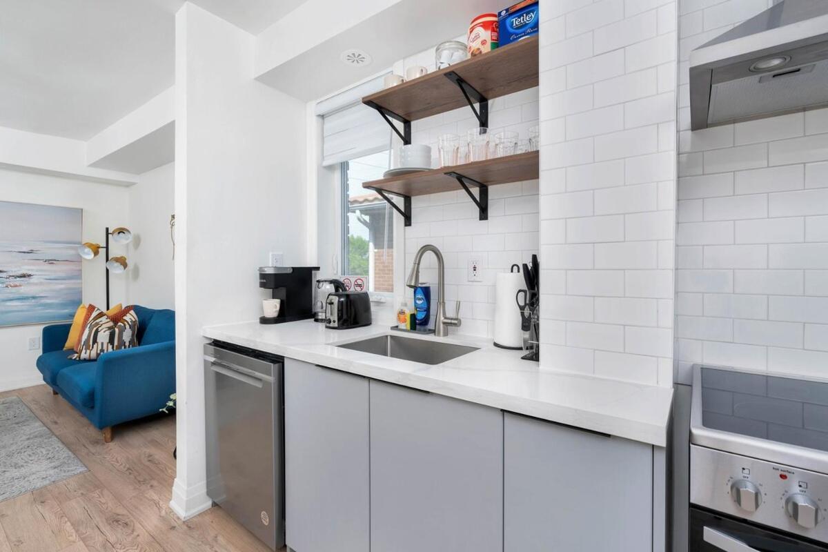 Apartment Modern Family Escape In Vibrant Ossington *