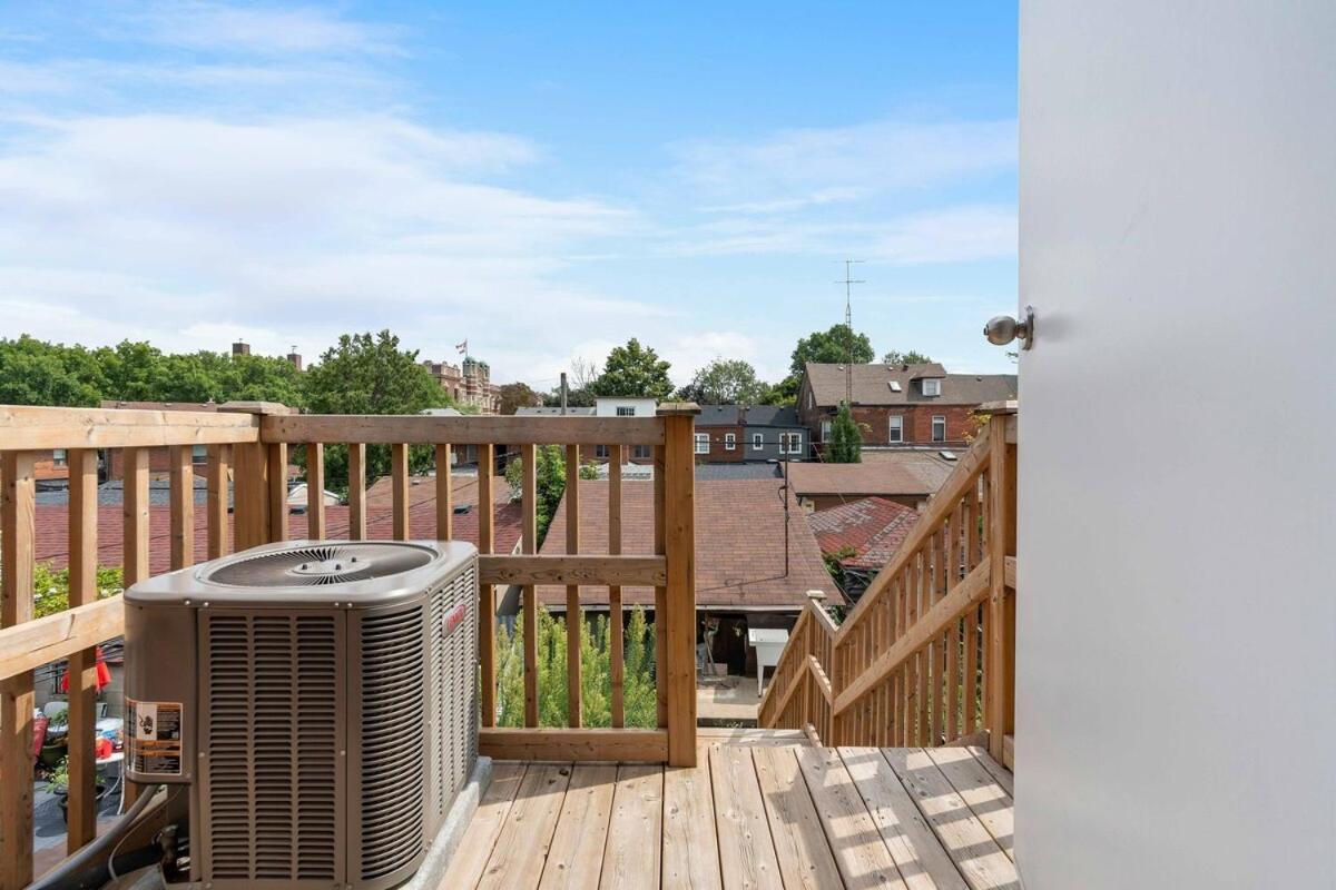 Modern Family Escape In Vibrant Ossington
