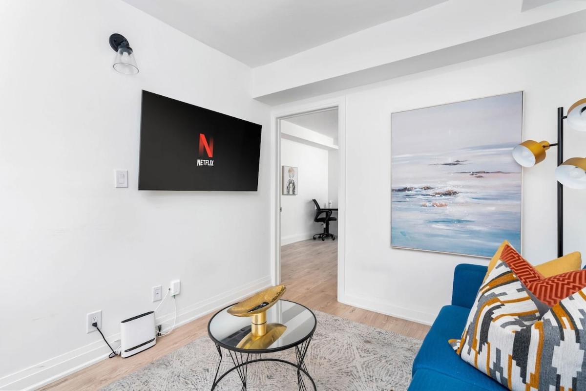 Modern Family Escape In Vibrant Ossington