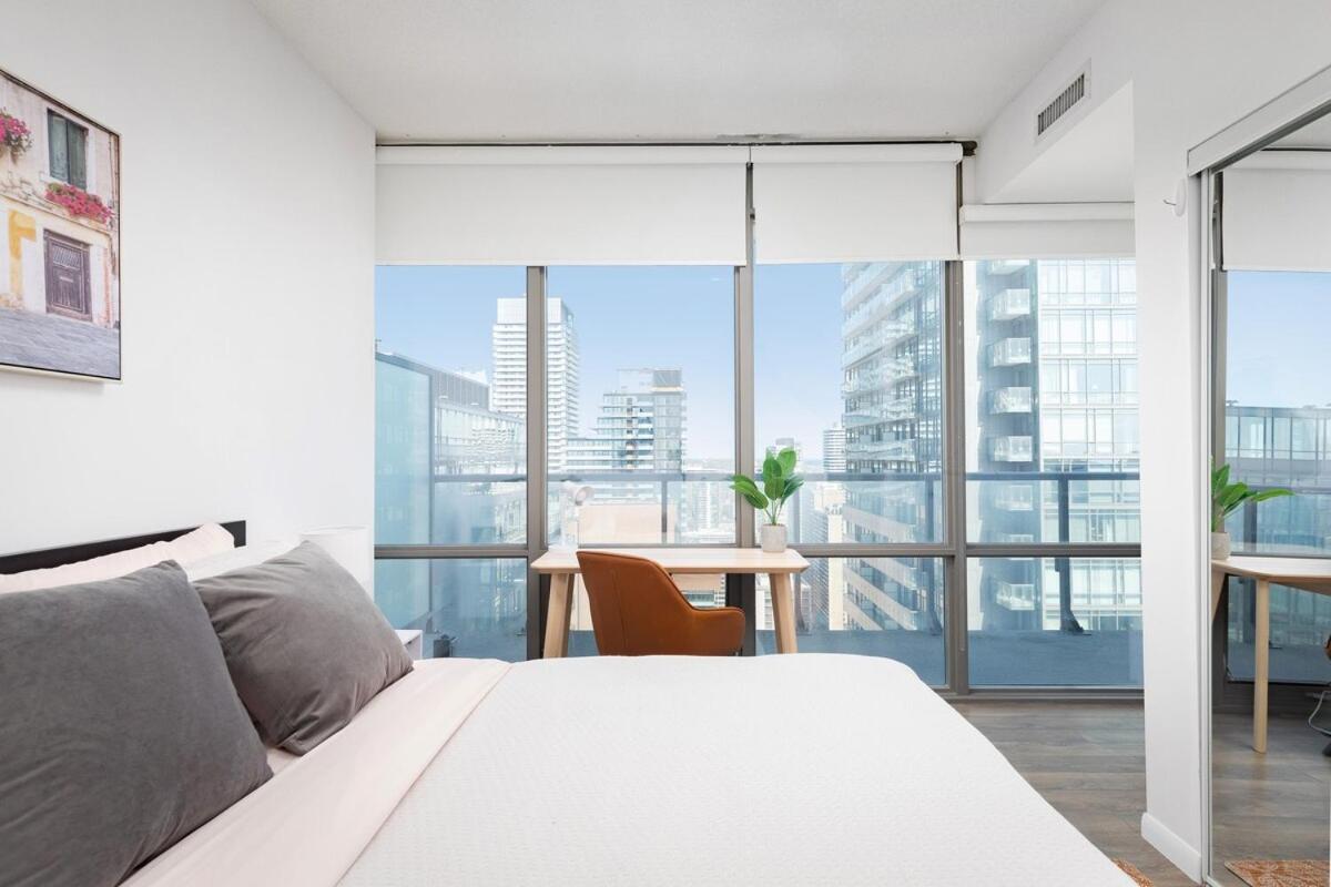 Apartment Huge 2bd 2ba With Sofa Bed And Cn Tower View! Toronto