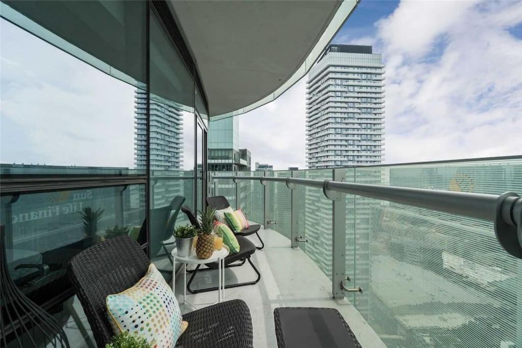 Apartment New Superior Lakeview Luxury Floor 3-bedroom On 48th Floor