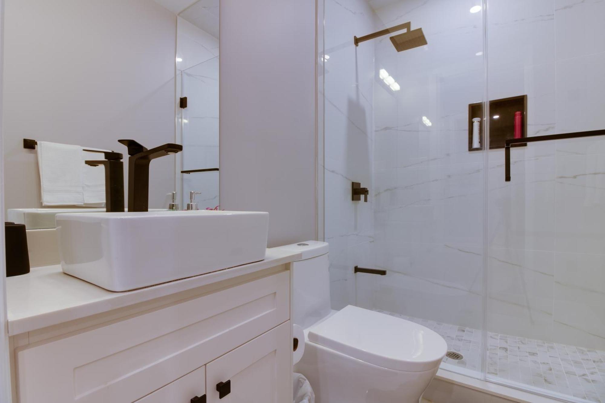 Luxury House In Scarborough Apartment