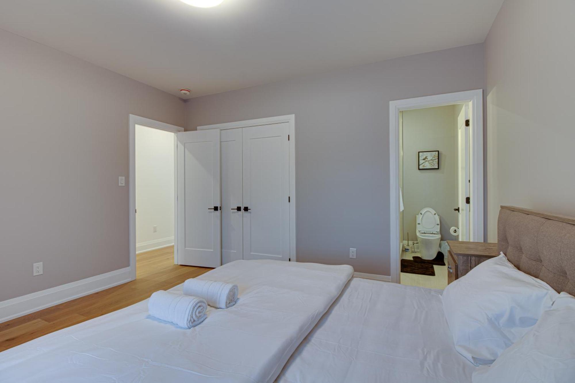 Luxury House In Scarborough Apartment *