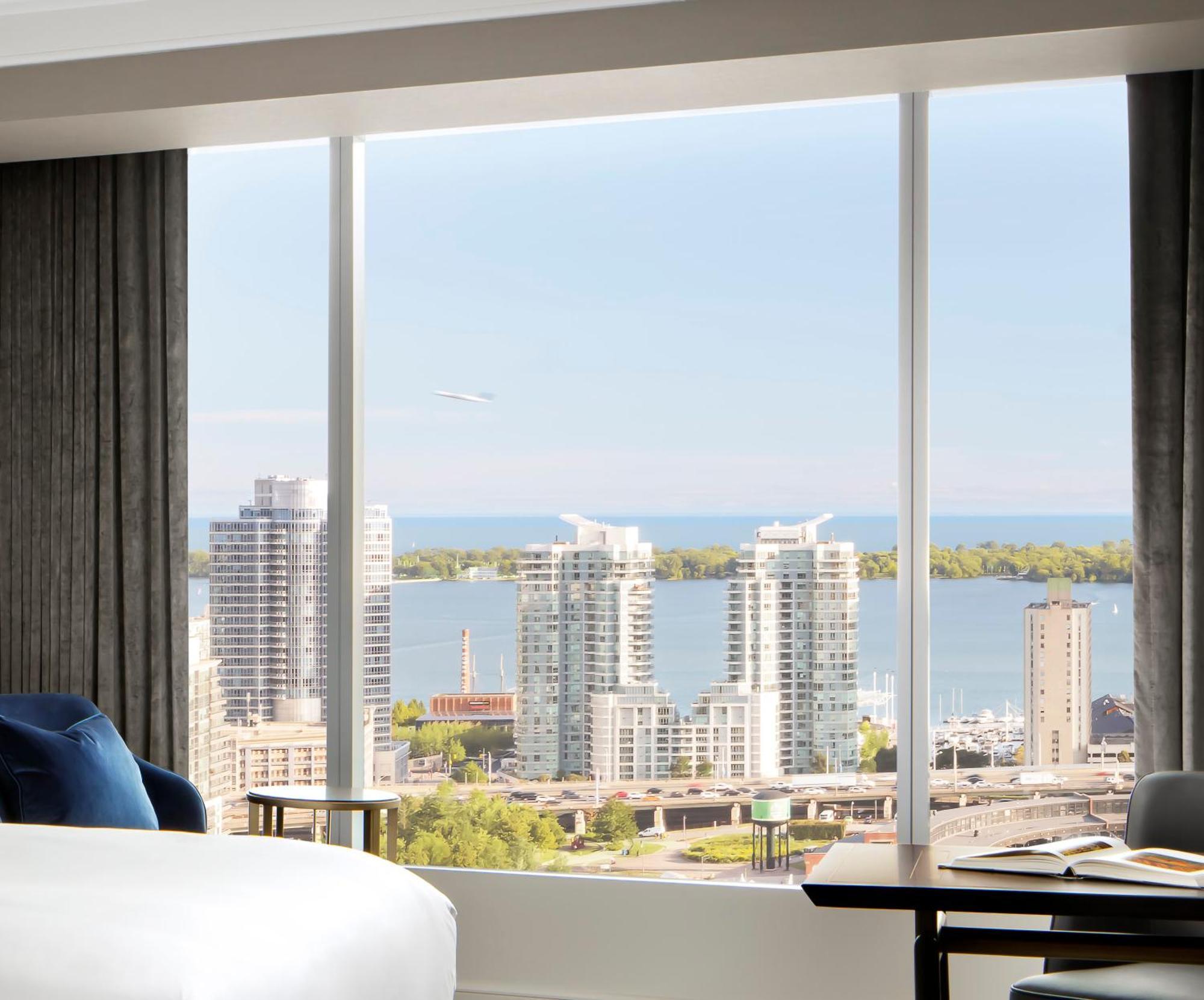 The Ritz-carlton, 5*