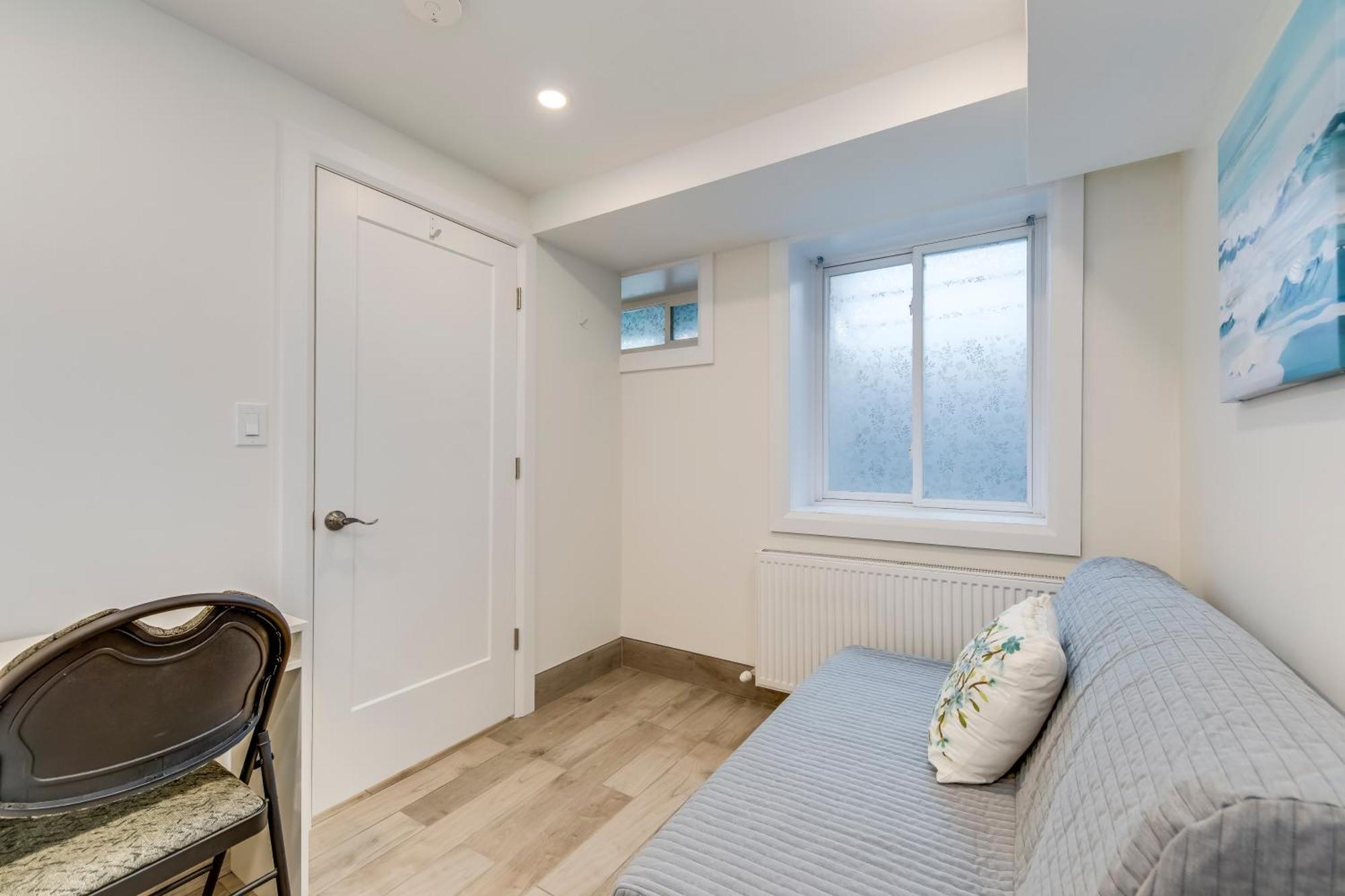 Apartment Midtown 2 Bedroom Toronto