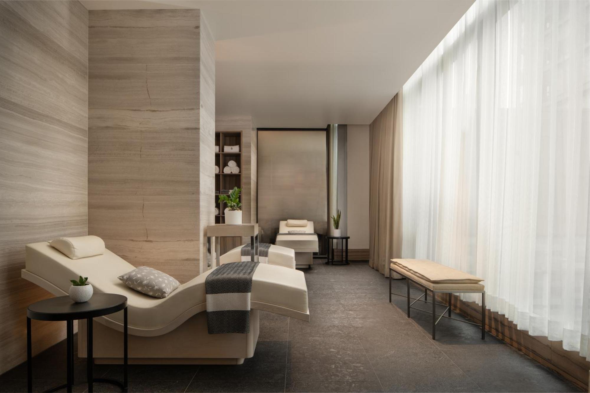 Four Seasons Hotel