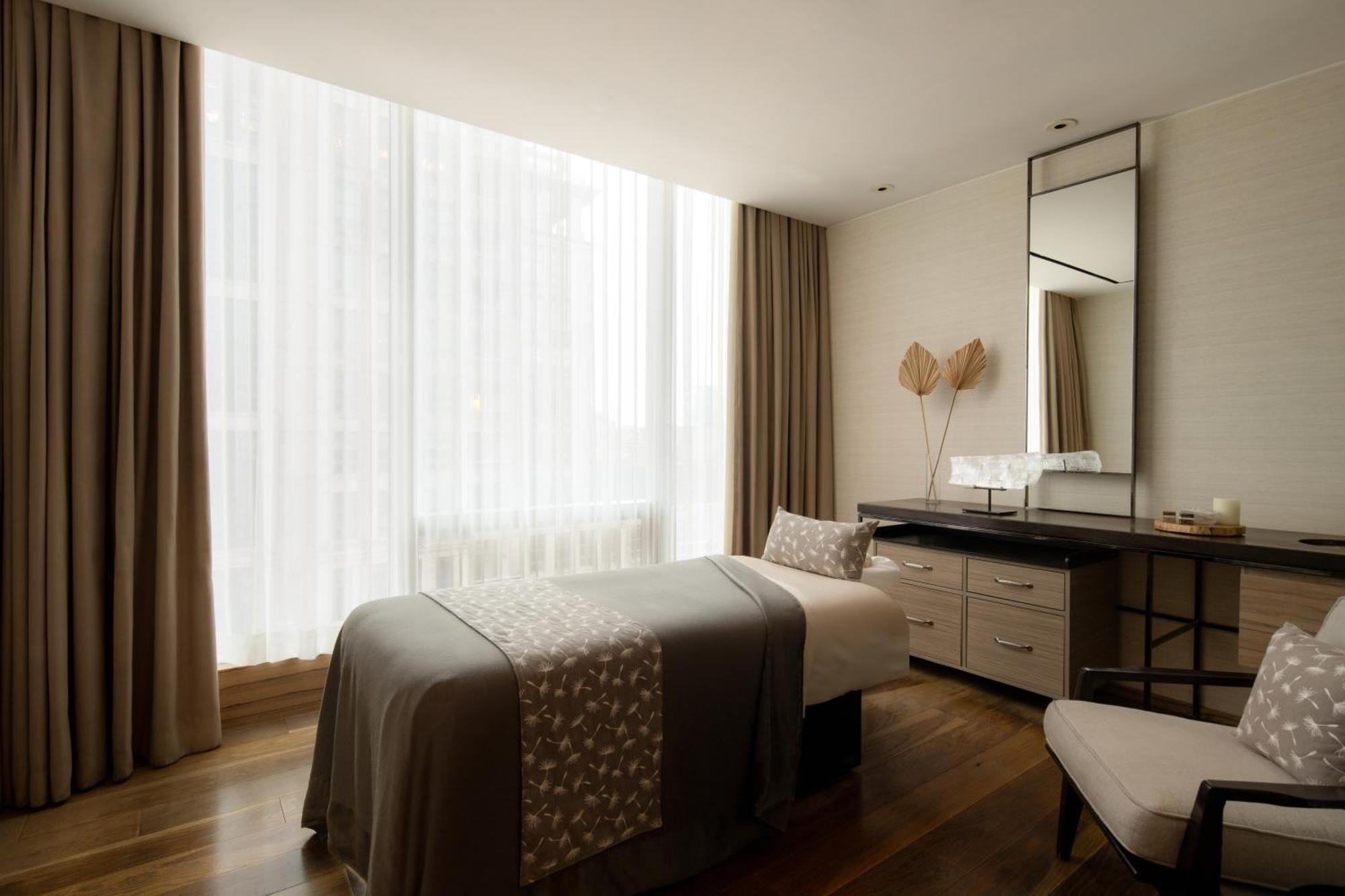 Hotel Four Seasons Toronto