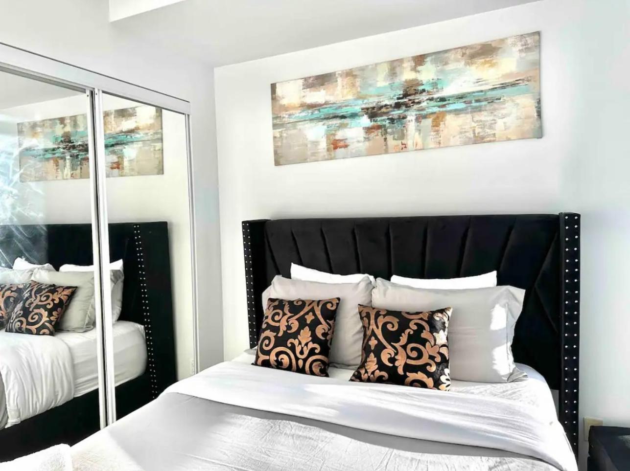 Downtown Apartment