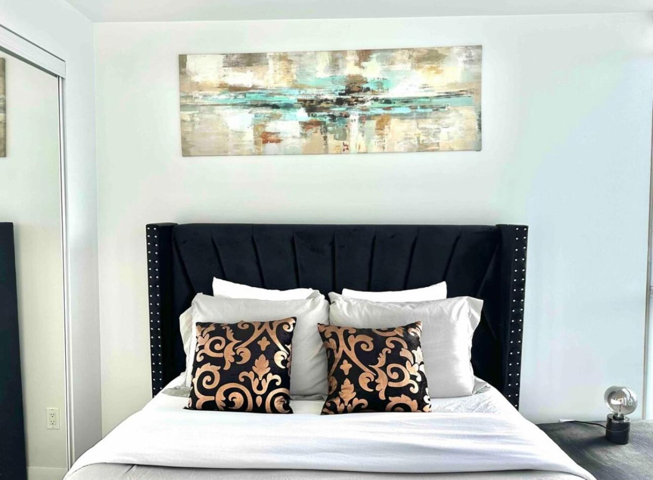 Downtown Apartment Toronto