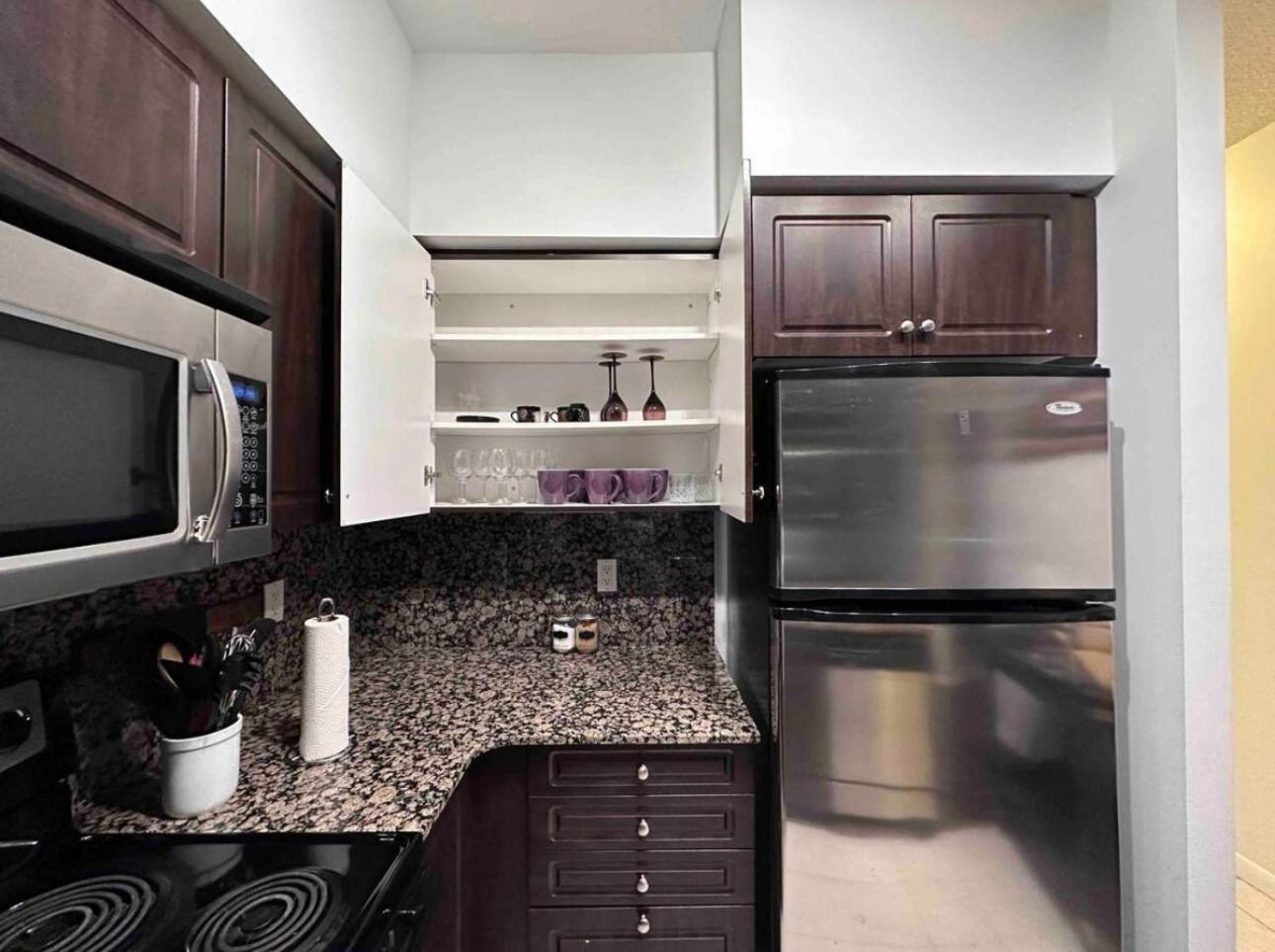 Apartment Downtown Toronto