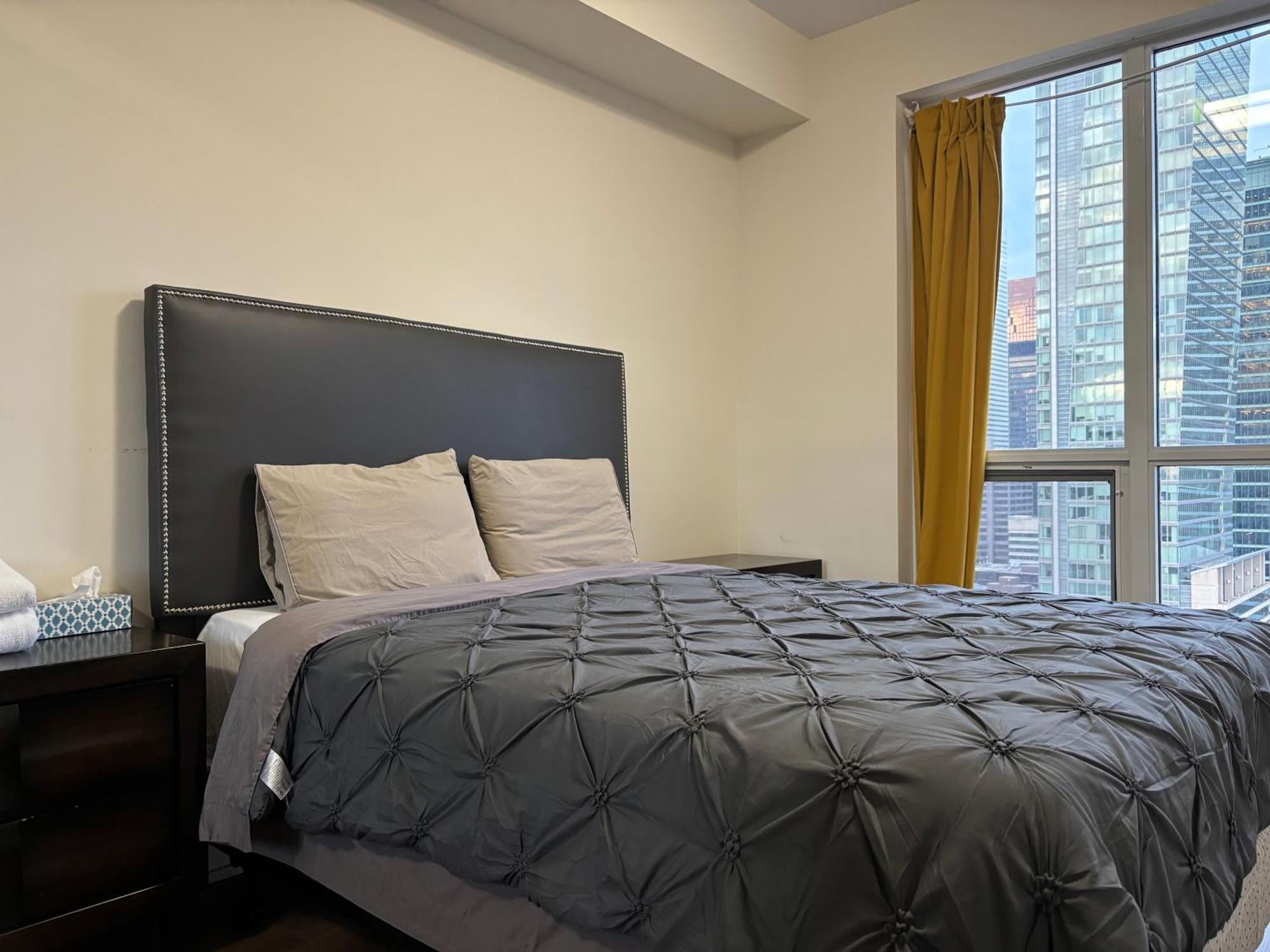 Apartment Downtown With Pool And Free Parking
