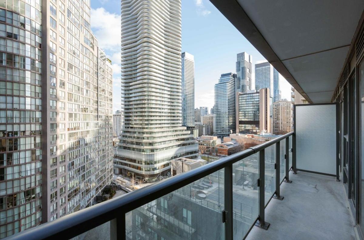 Downtown 2 Beds Near Uoft Toronto