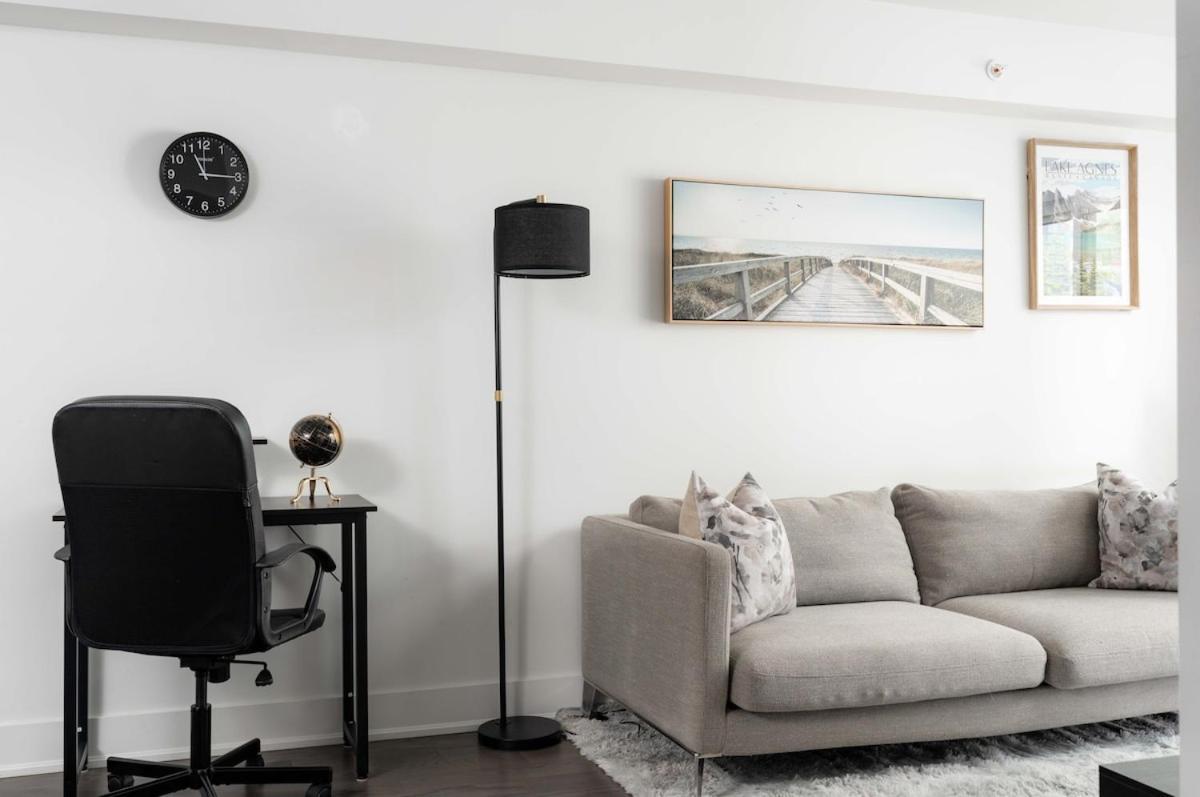 Downtown 2 Beds Near Uoft *