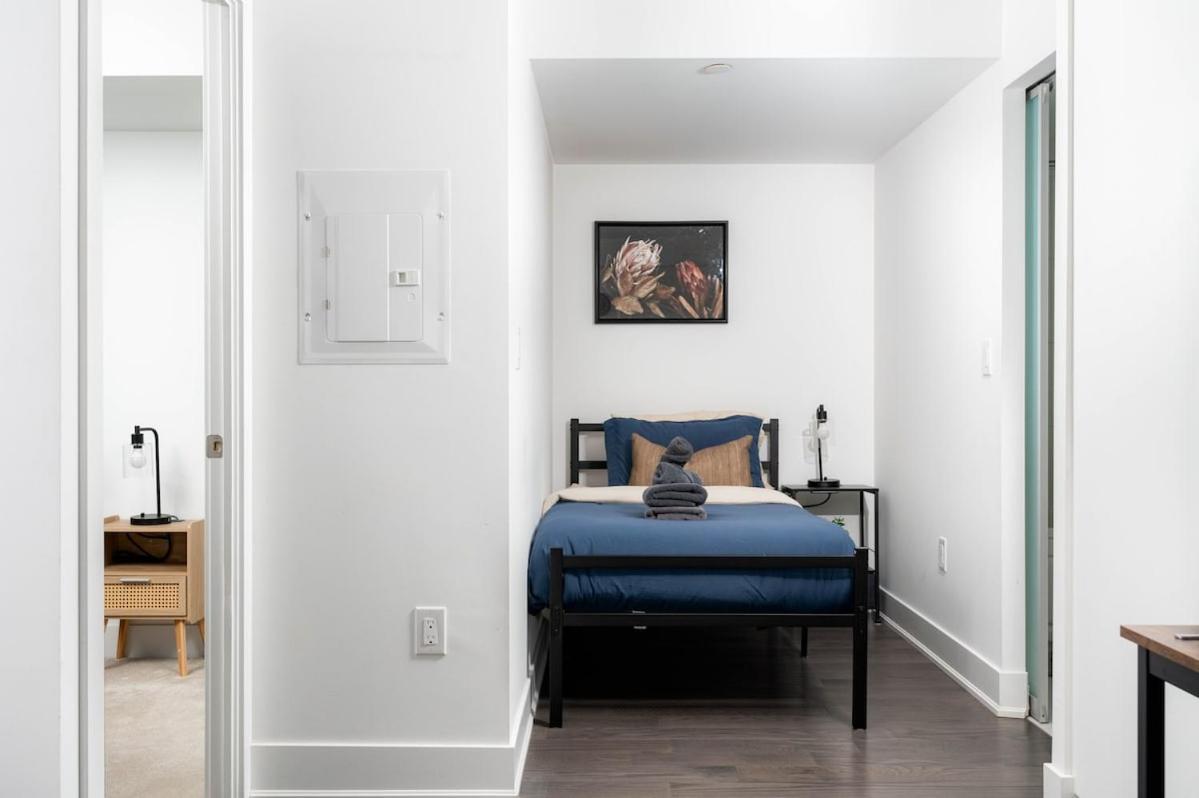 Apartment Downtown 2 Beds Near Uoft *