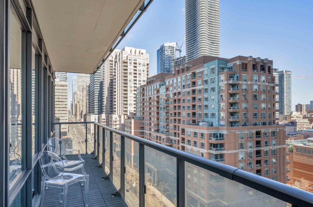 Apartment Beautiful 2br 2ba W 4 Beds Near Yorkville Bloor