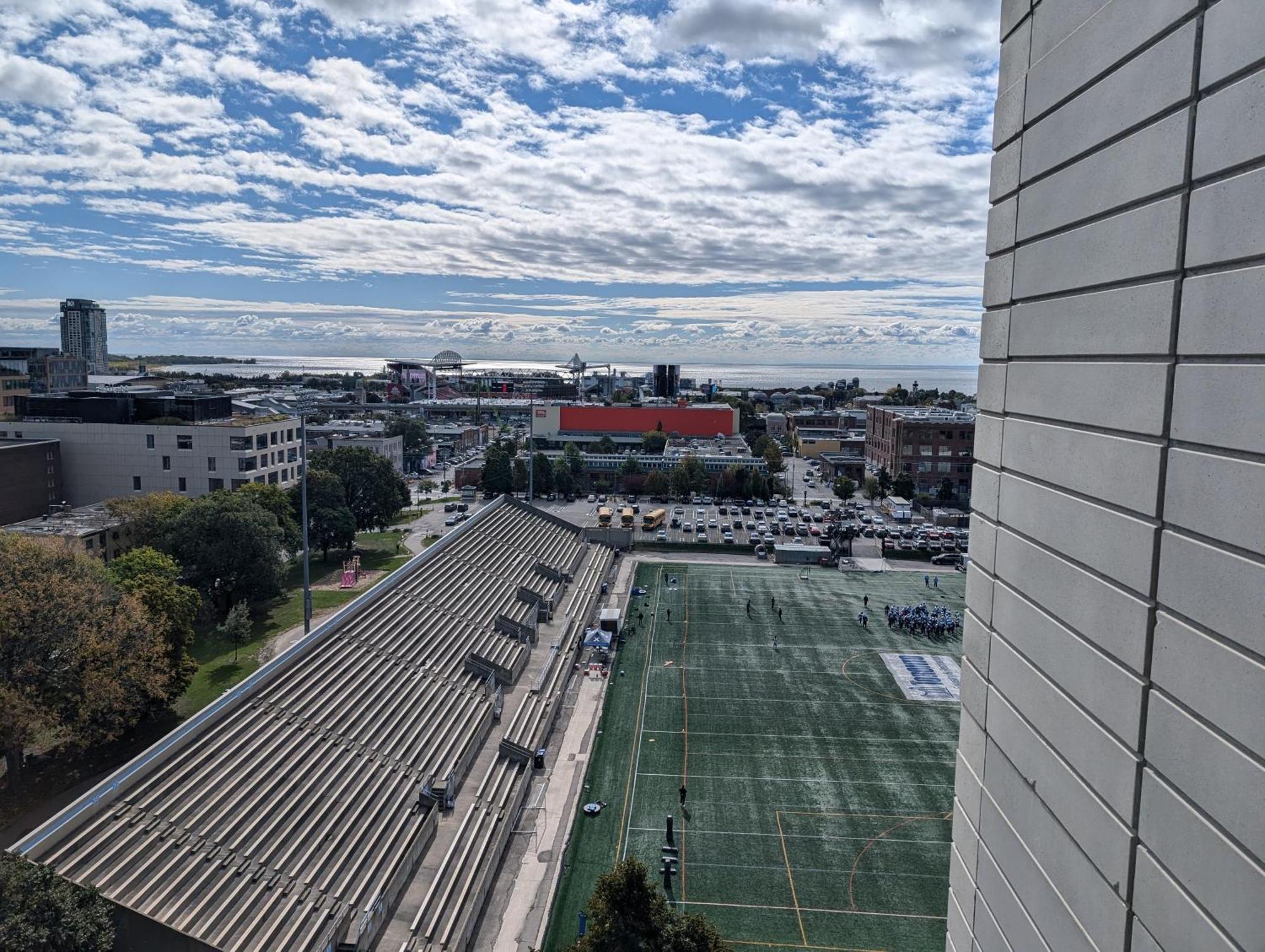 Liberty Village 1 Bedroom 2 Bathroom Apartment Toronto