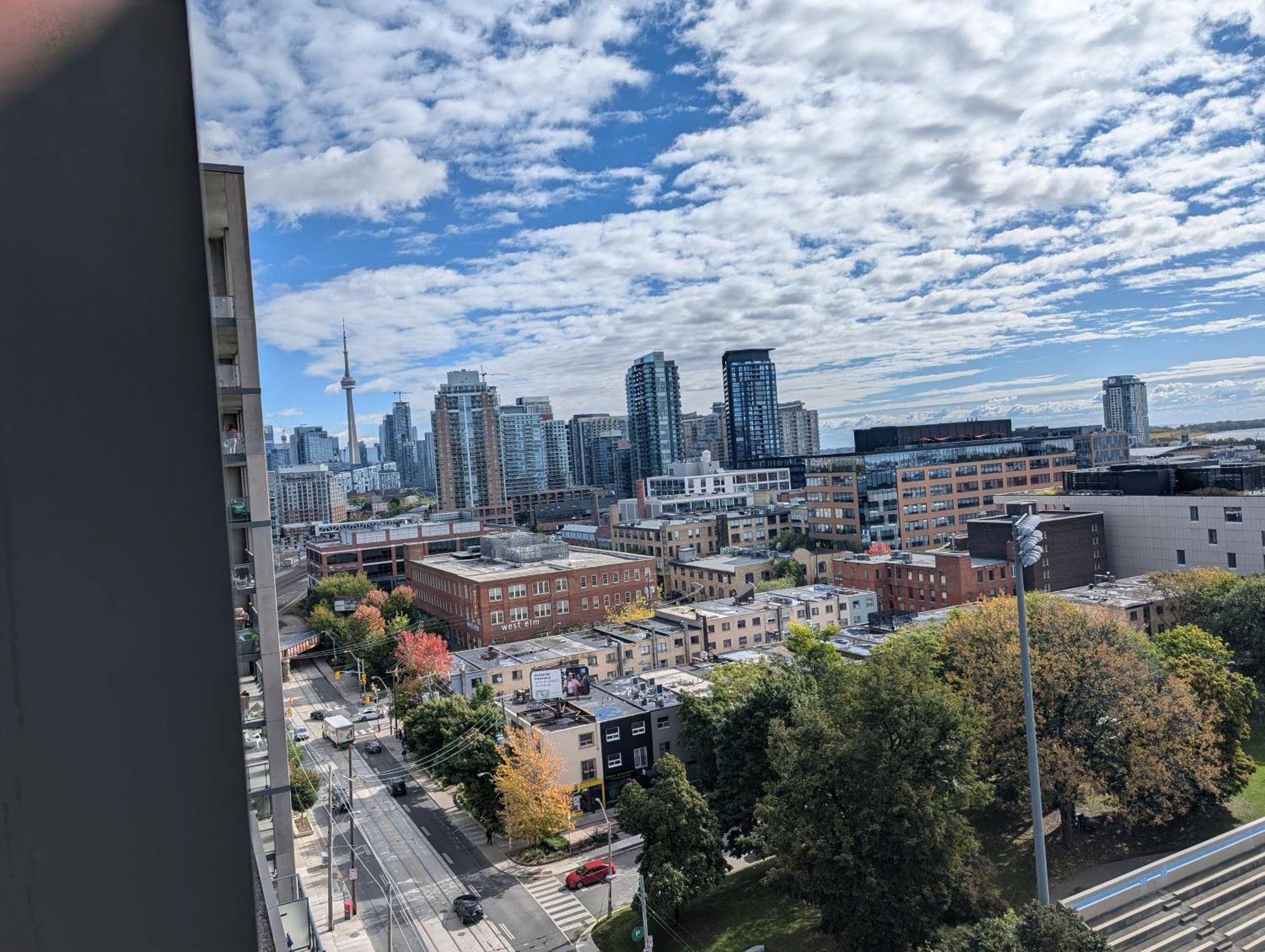Apartment Liberty Village 1 Bedroom 2 Bathroom