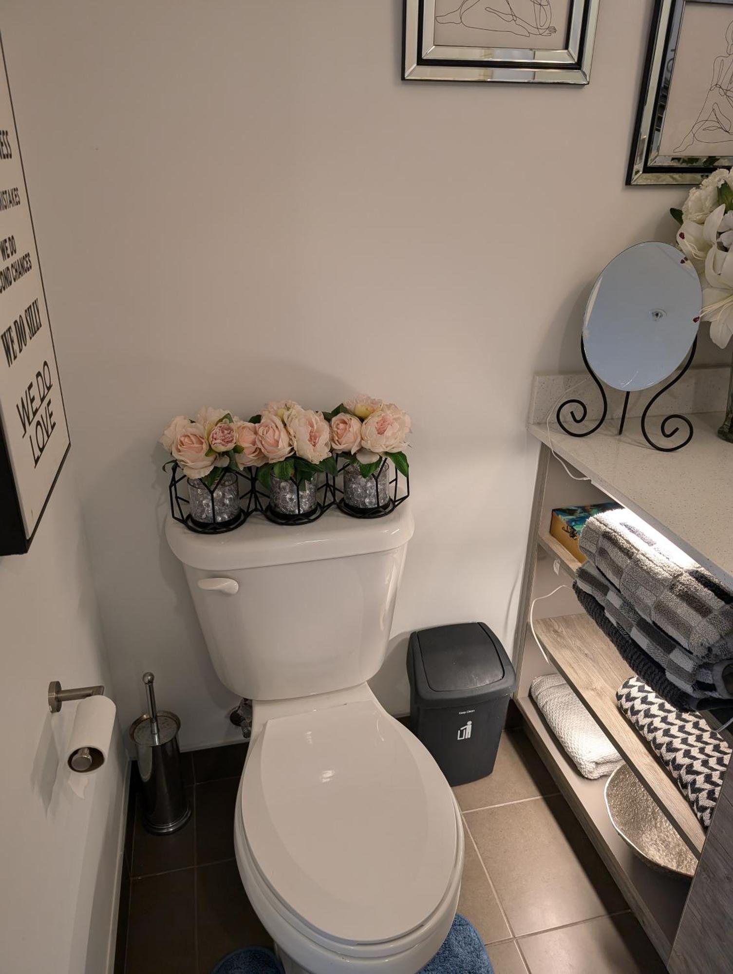 Liberty Village 1 Bedroom 2 Bathroom Apartment Toronto