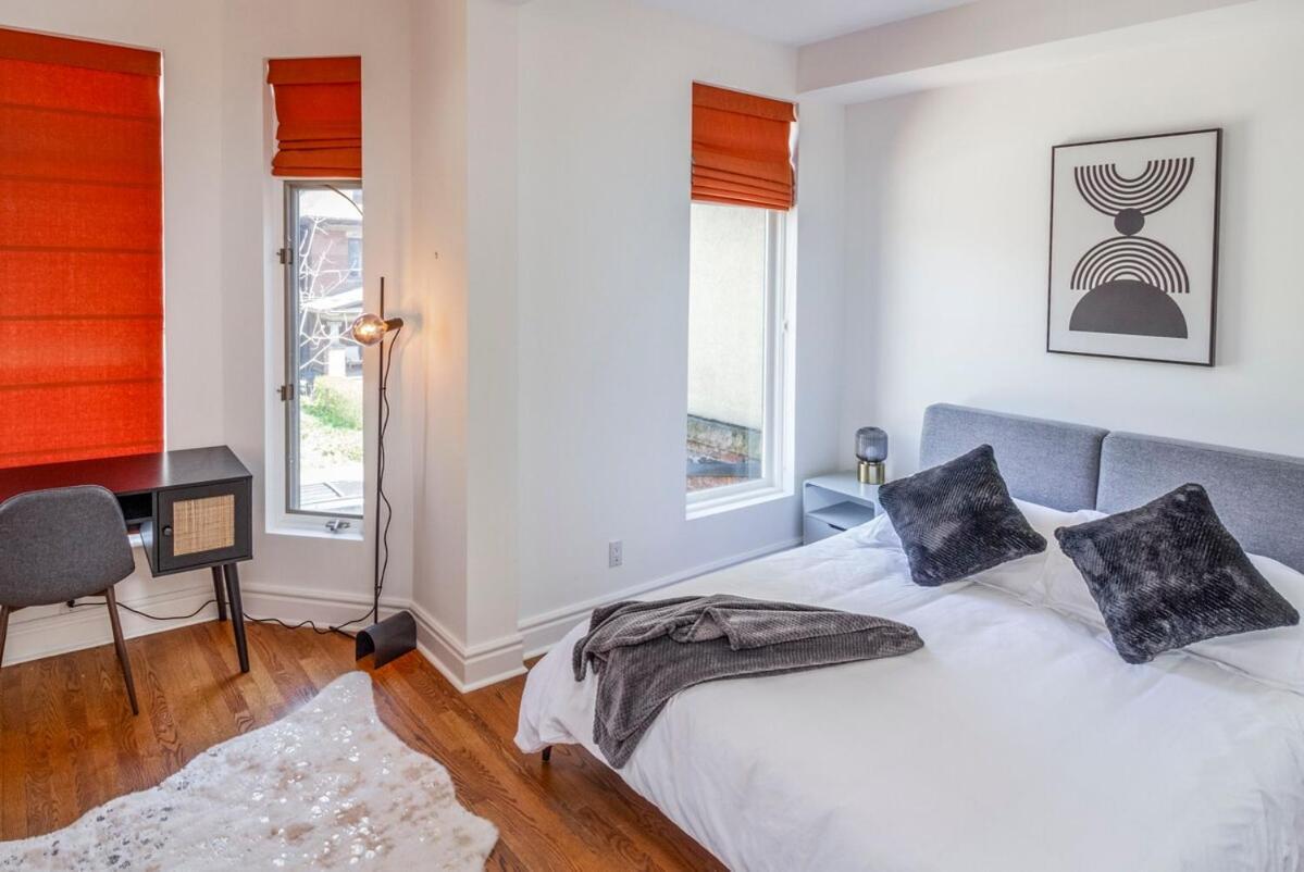 Warehouse Style Loft Near Yorkville Toronto