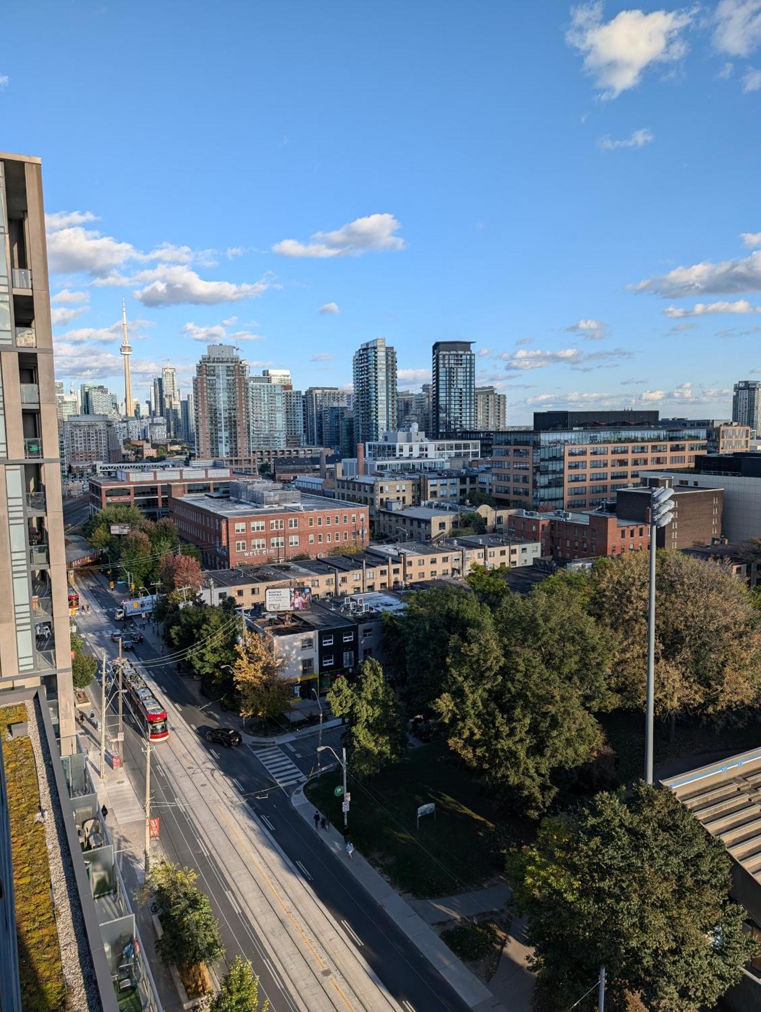 Liberty Village 1 Bedroom 2 Bathroom *