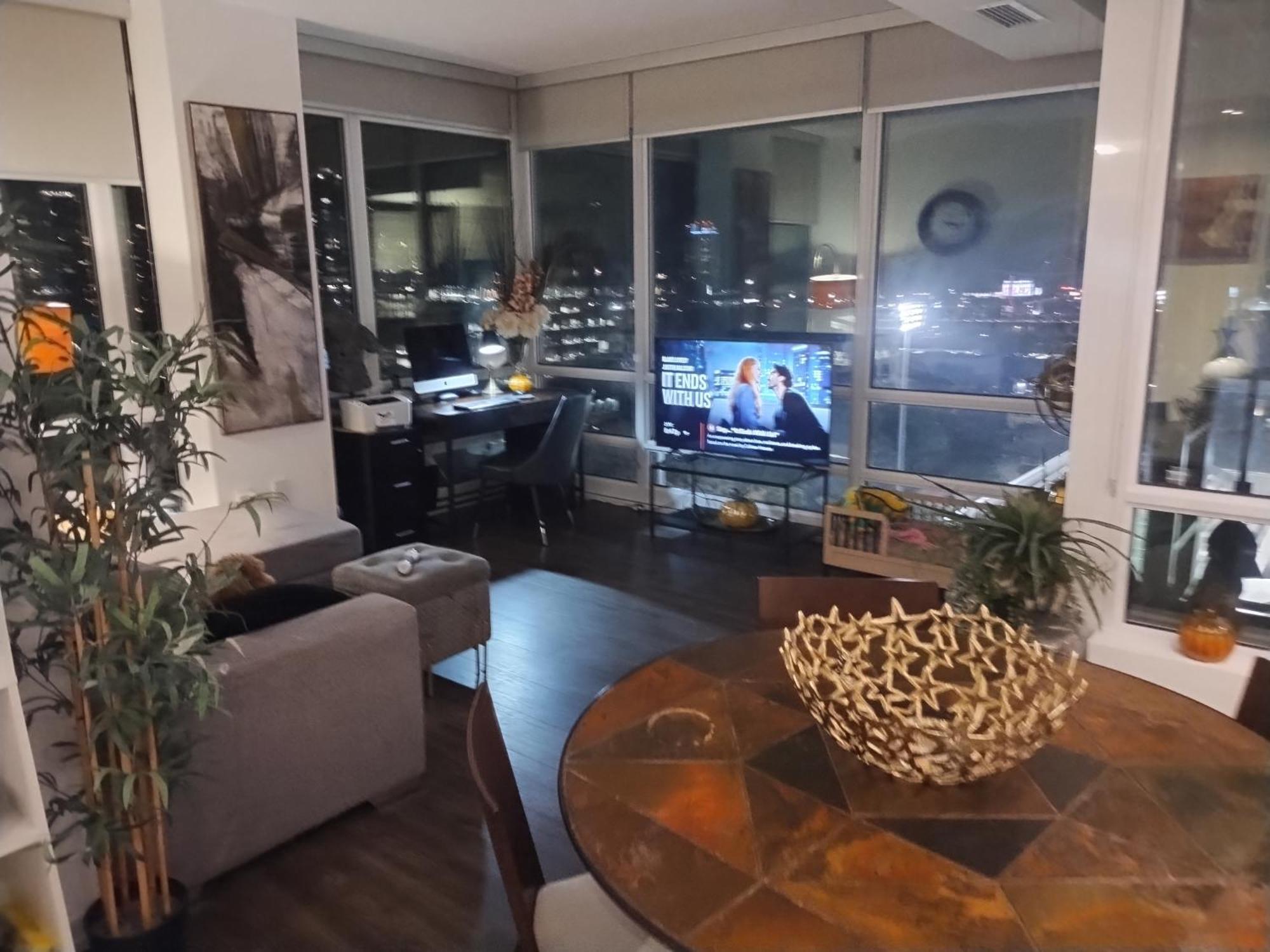 Liberty Village 1 Bedroom 2 Bathroom Toronto