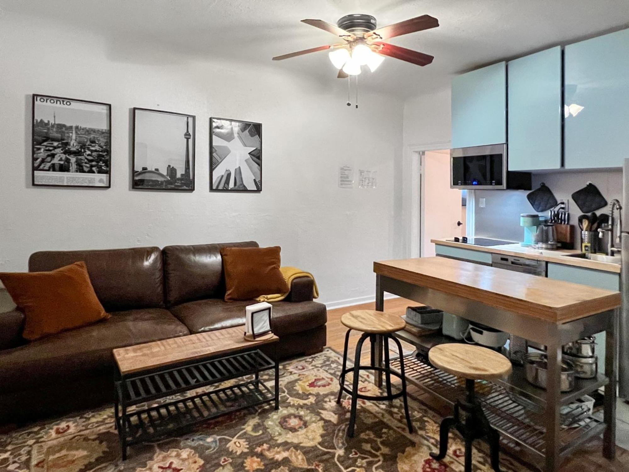 Cozy 2 Bedroom + 2 Bathroom Apartment