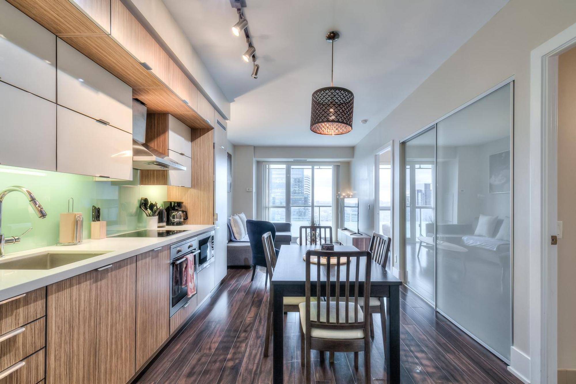 Rivetstays - The Atmos I Apartment Toronto