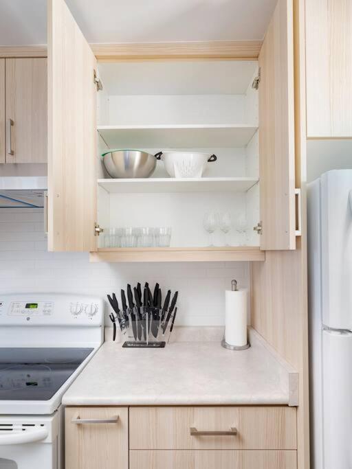 Apartment Charming 4 Bed With 2parking Toronto