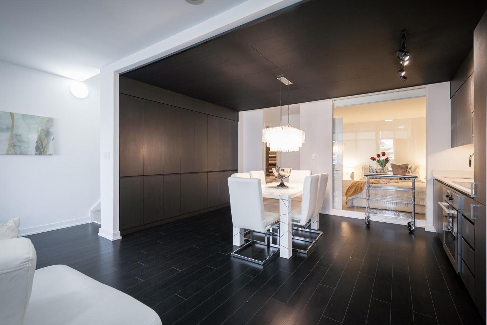 4br Townhouse Premium Double Story Loft Townhouse * Toronto