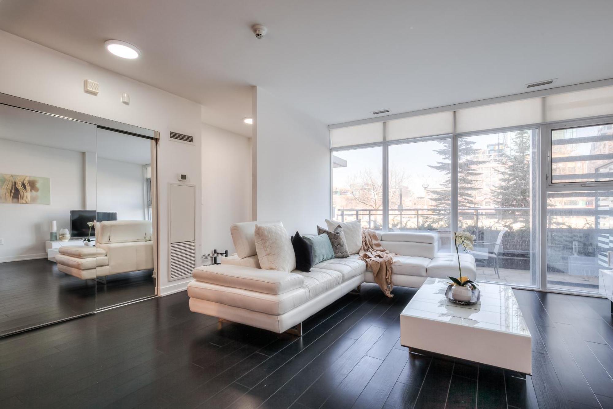 4br Townhouse Premium Double Story Loft Townhouse * Toronto