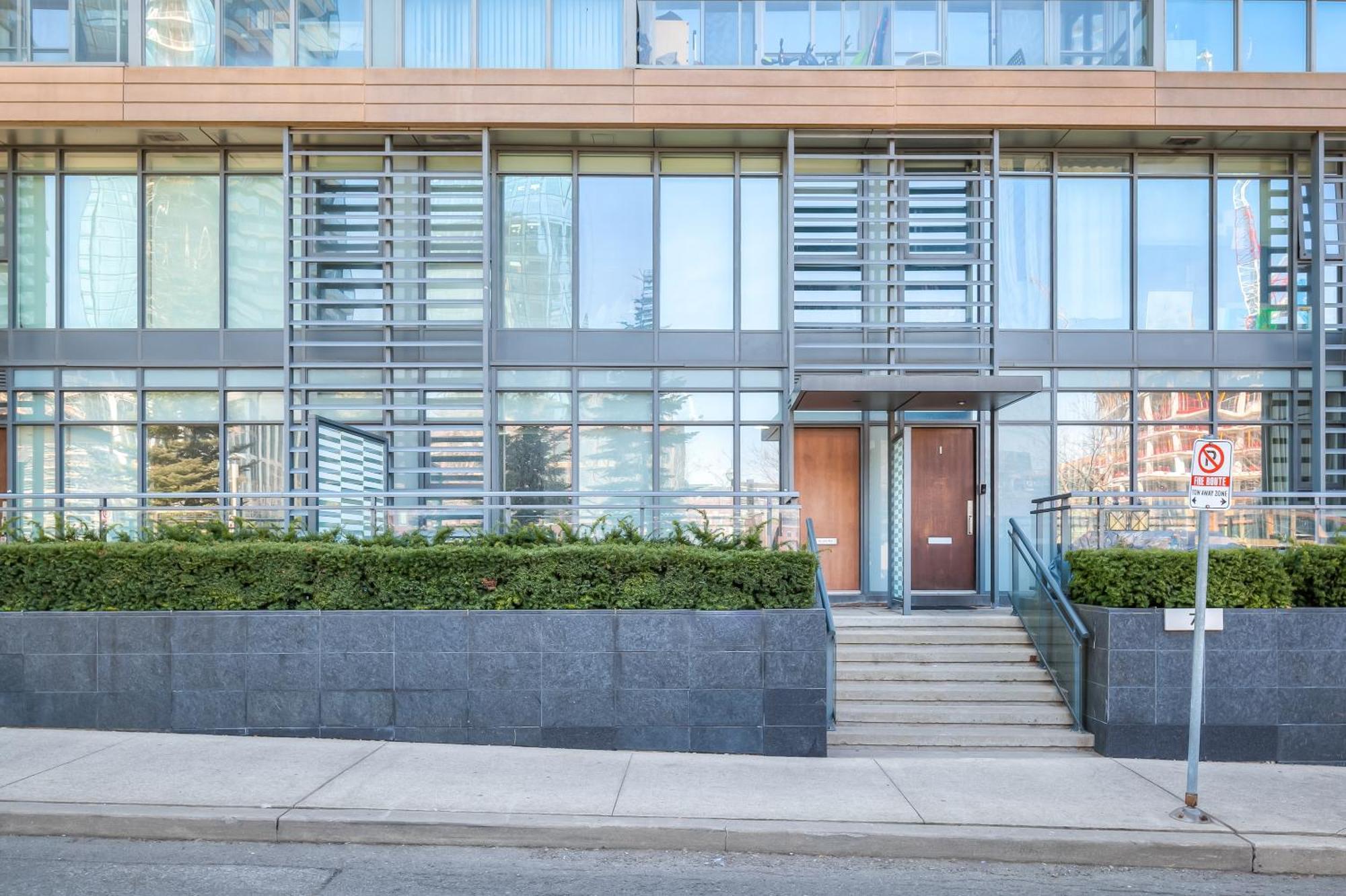 Apartment 4br Townhouse Premium Double Story Loft Townhouse