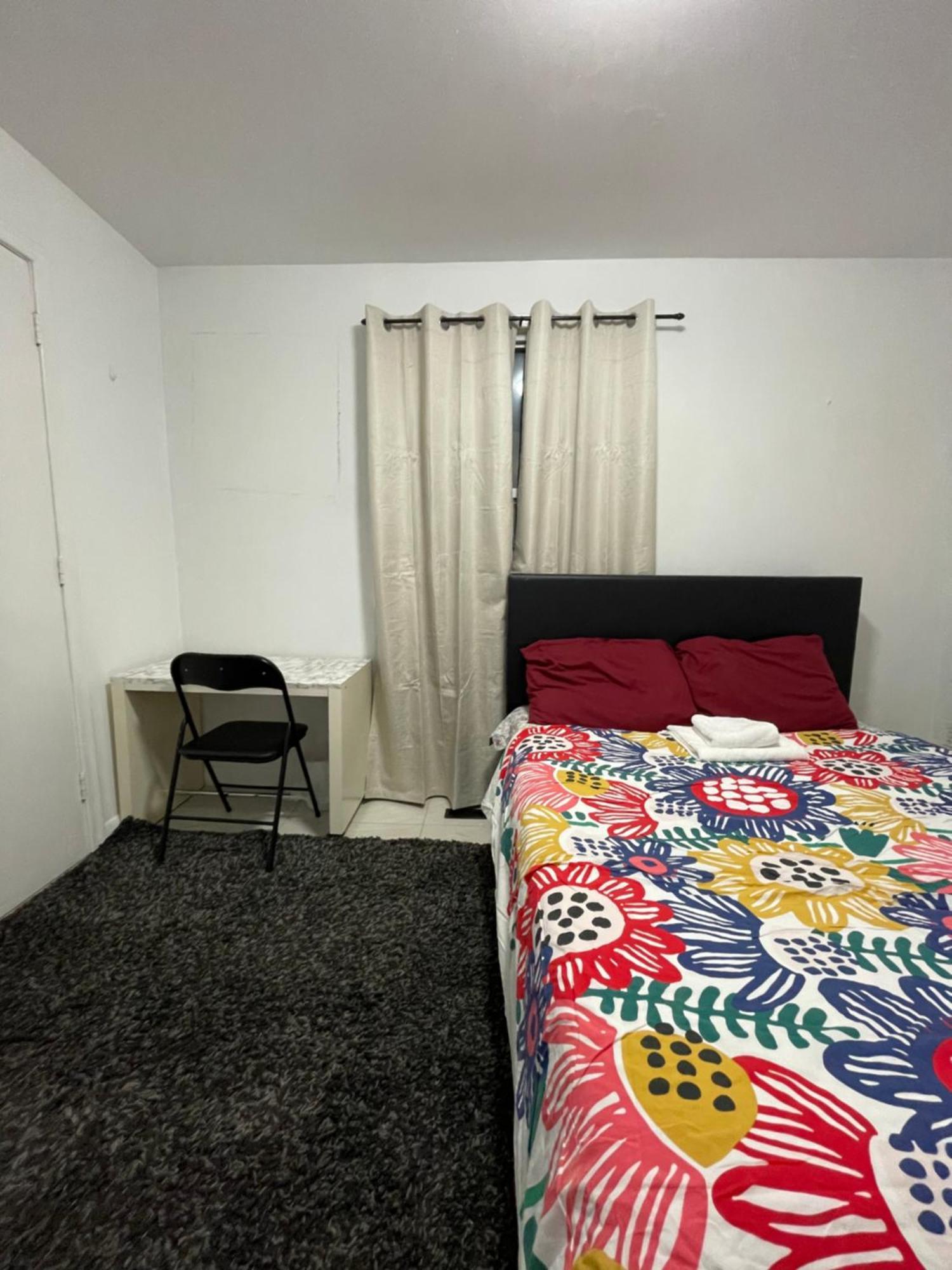 Guest house With Balcony - Midtown *