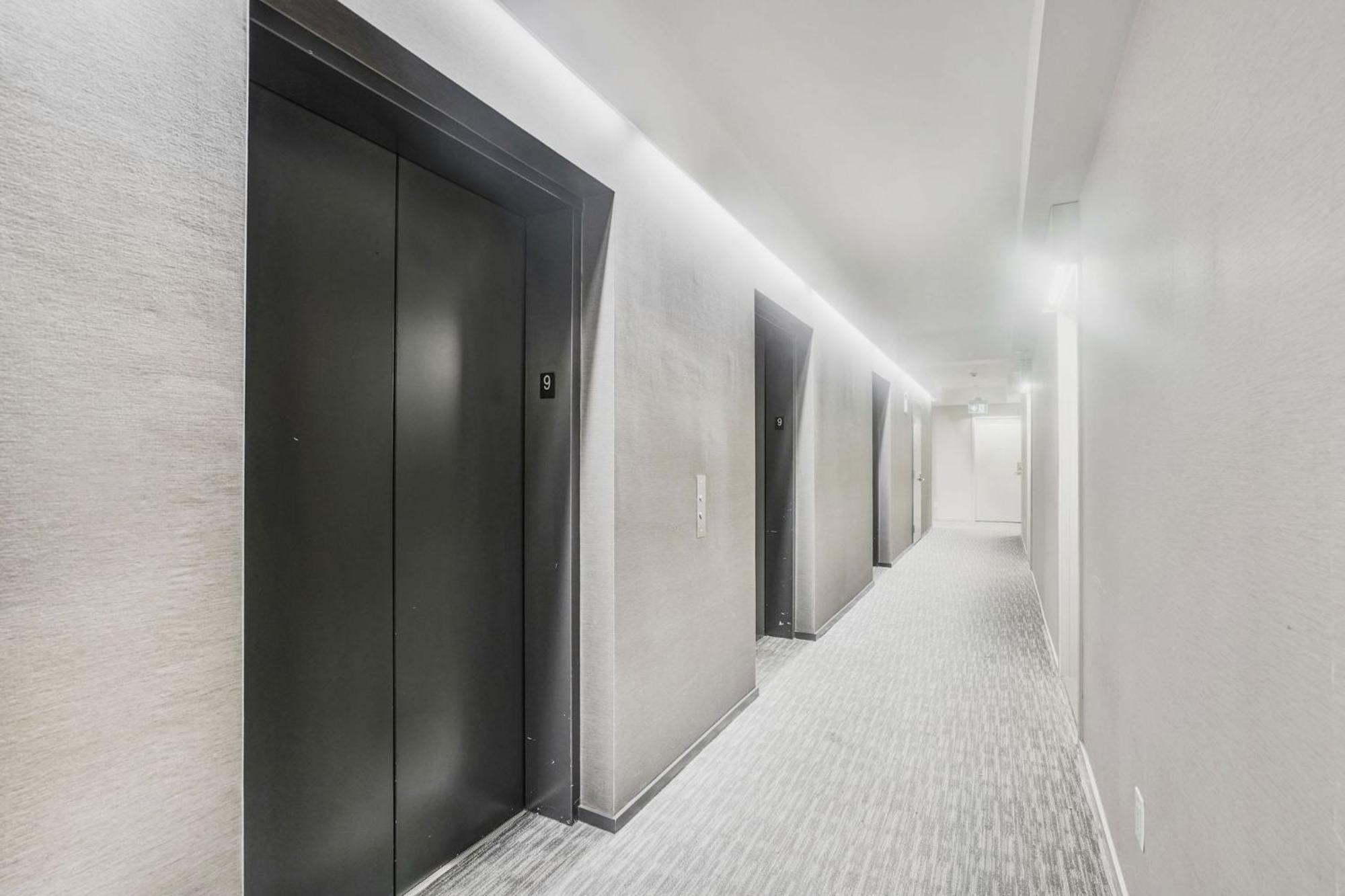 Apartment Toronto Luxe Suite - Location Score 10 - Easter Retreat Toronto