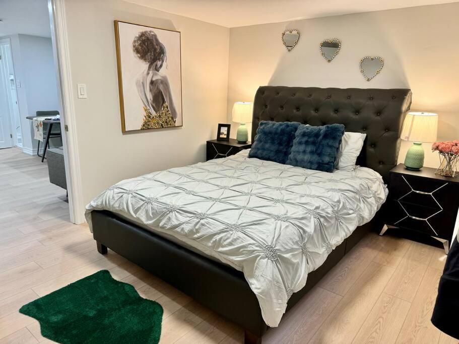 Renovated - Private Entrance & Kitchen - 1 Bedroom
