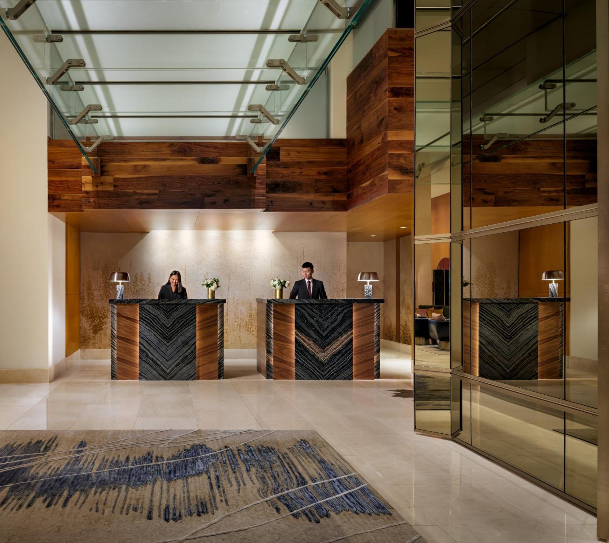 The Ritz-carlton, Hotel
