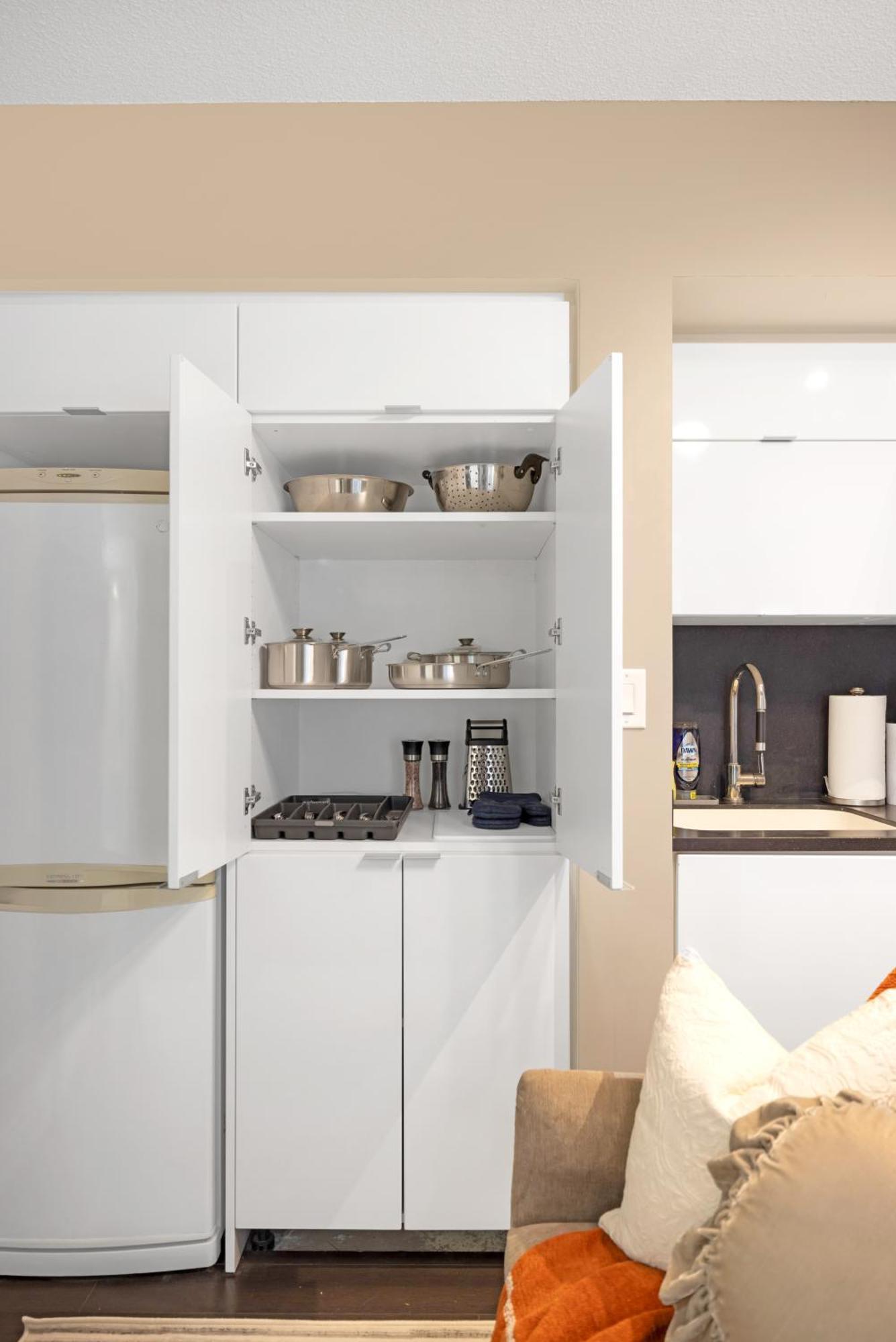 Apartment Great Location Near Rogers Centre & Parking *