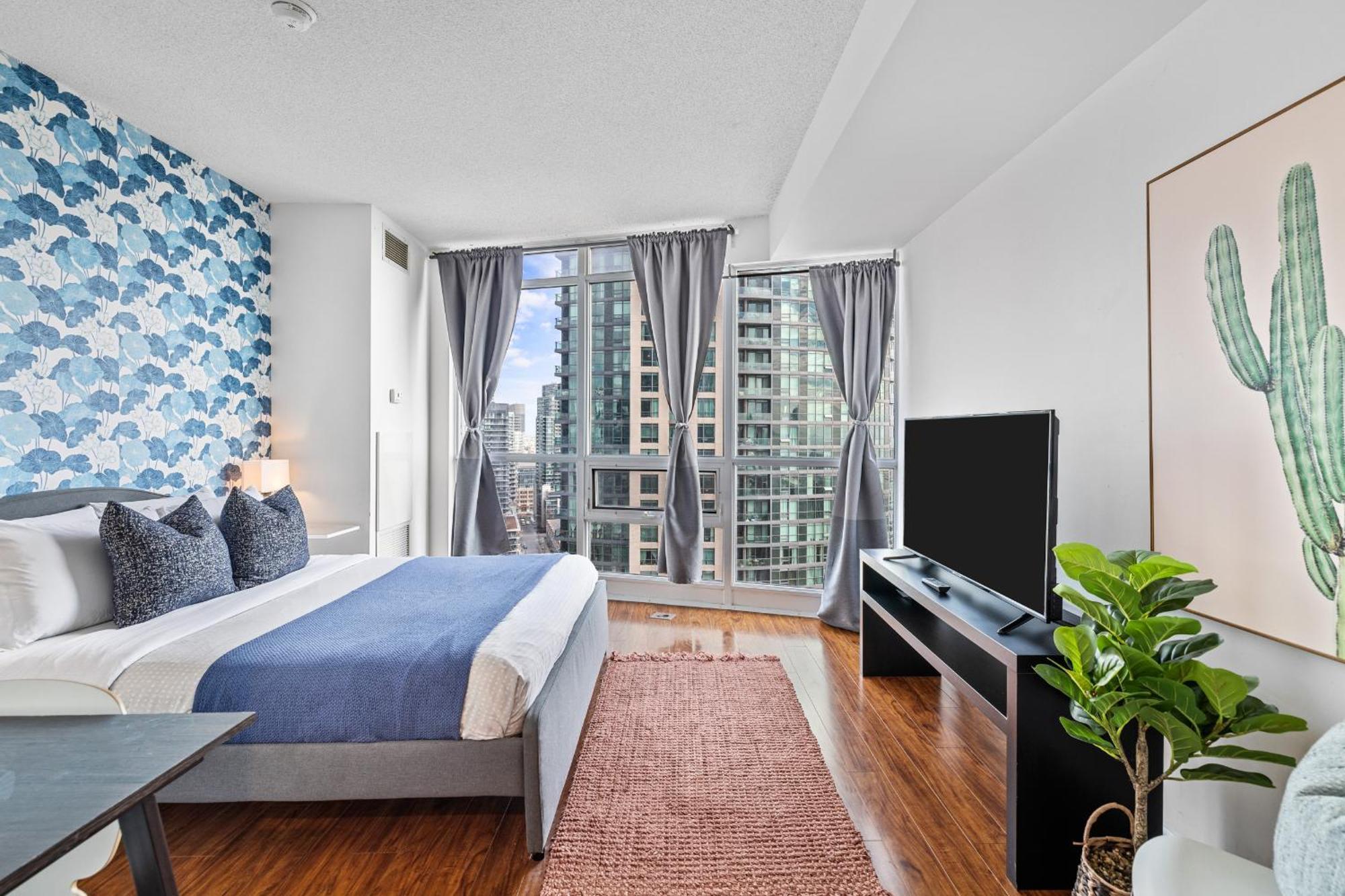 Apartment Oasis In The Heart Of To