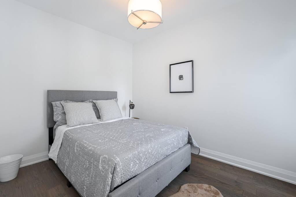 Villa Brand New Luxury 5 Bed Oasis In The Heart Downtown *